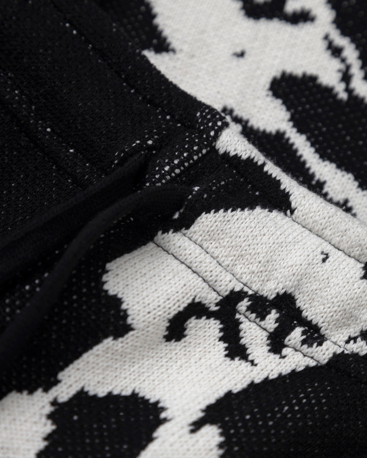 Basics Cherubs Knit Black Gray