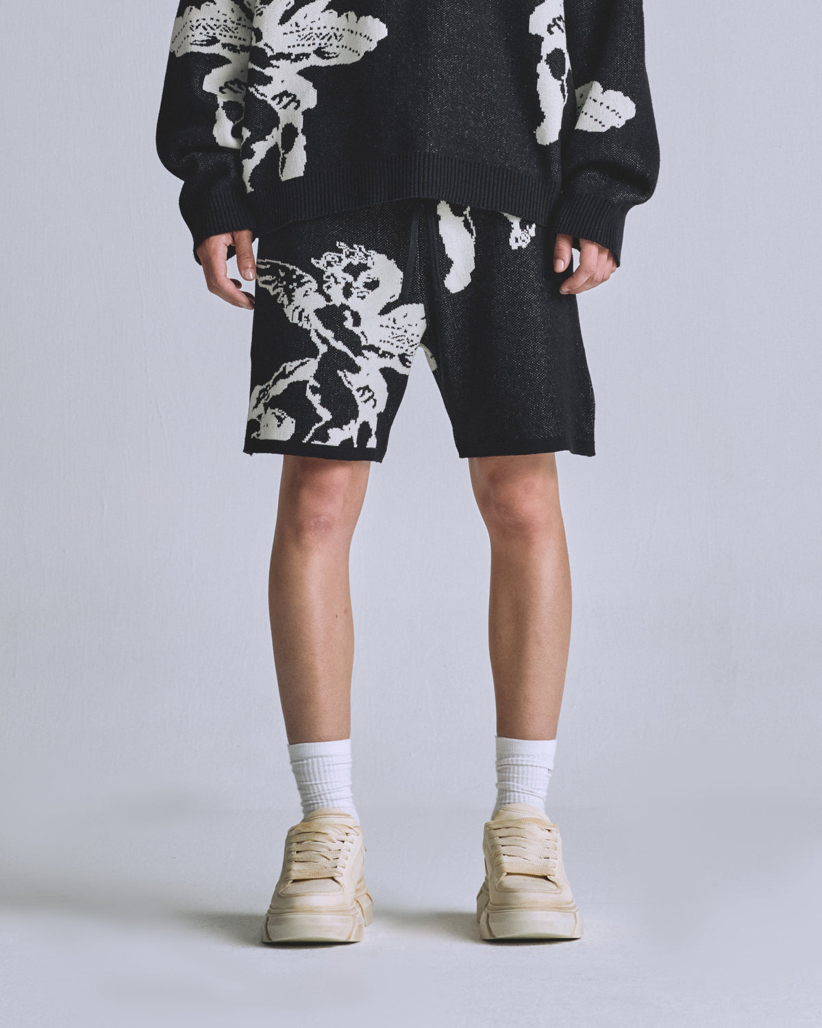 Basics Cherubs Knit Black Gray