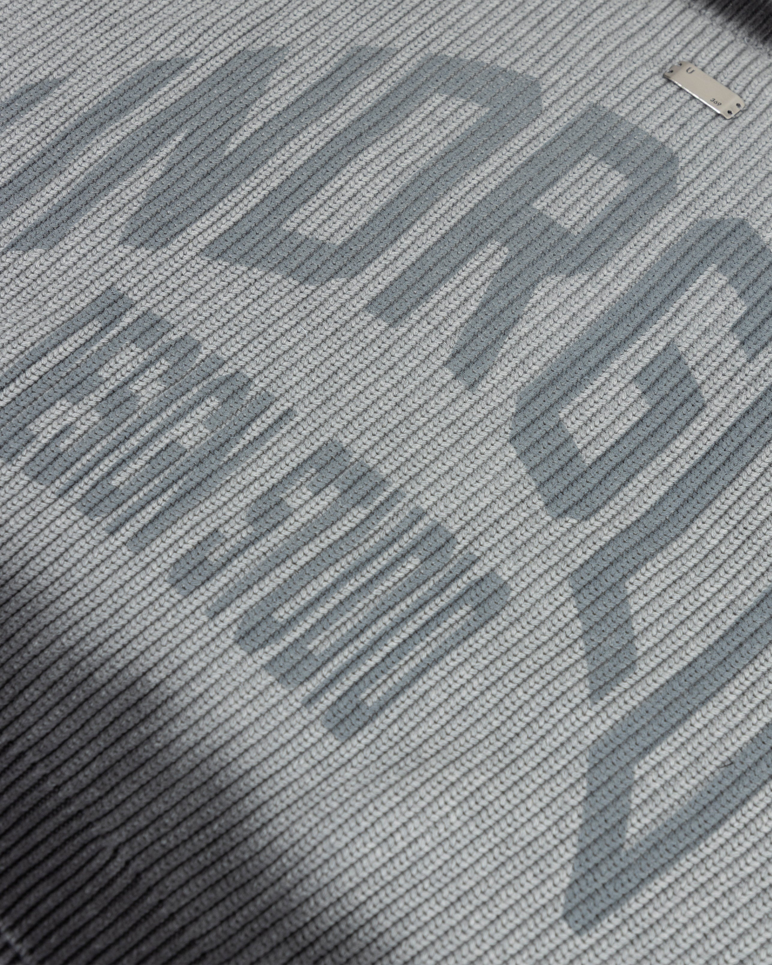 Basics Gradient Knit Crewneck Gradient Gray