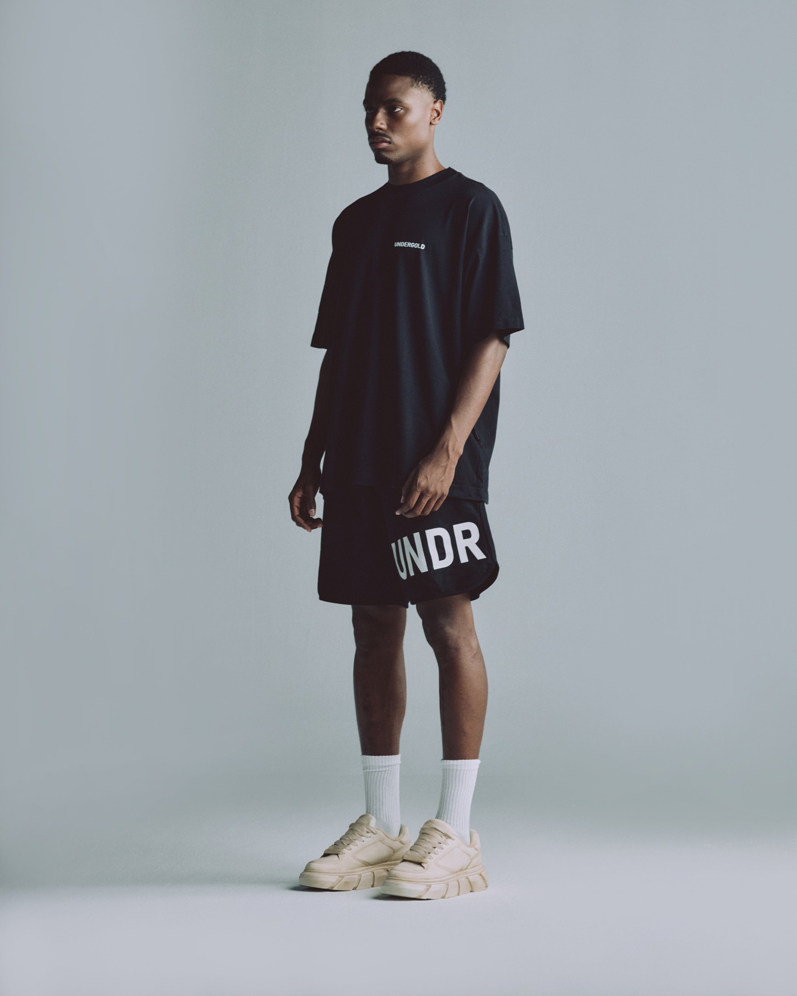 Basics Light Logo V2 T-shirt Black
