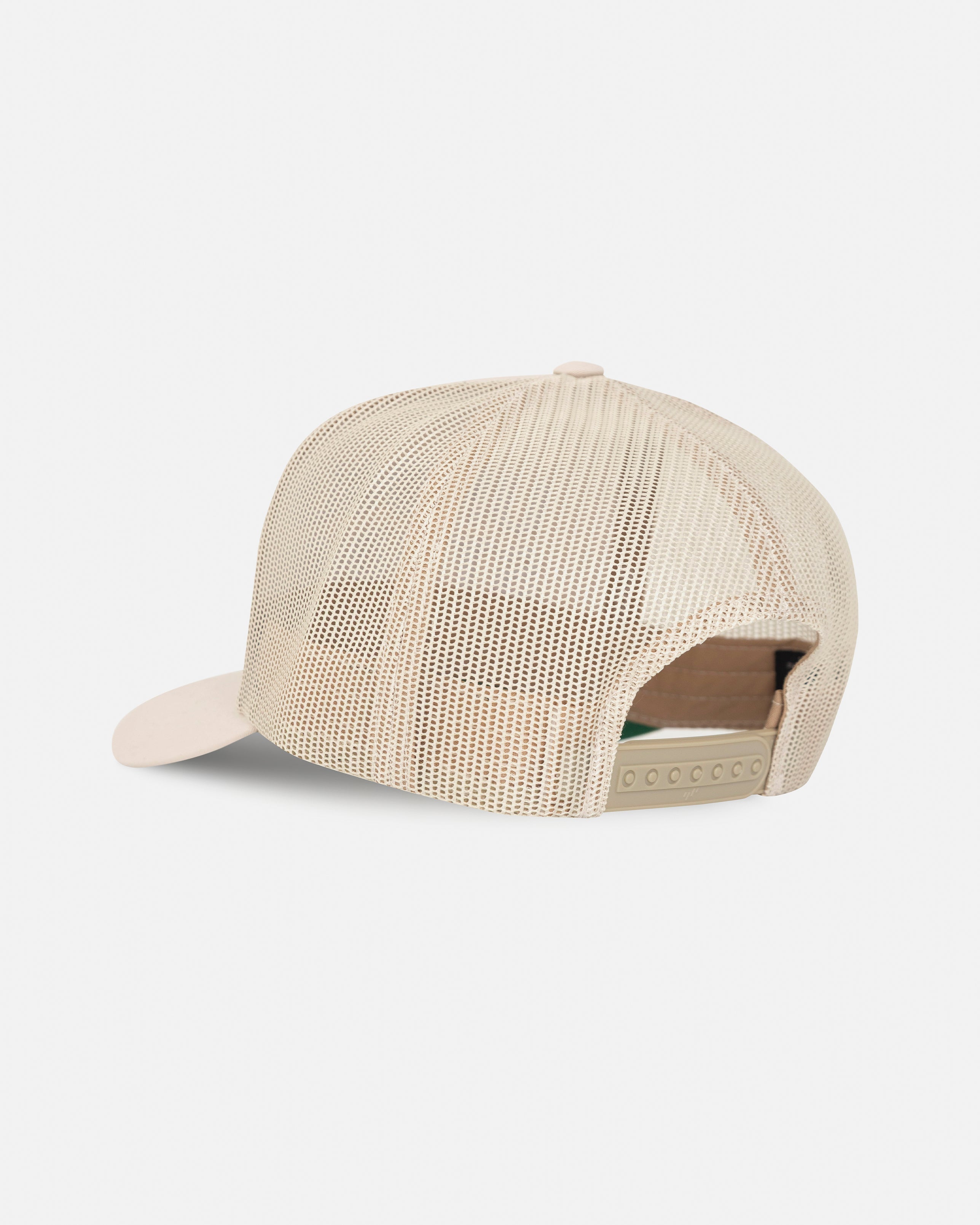 Basics UNDGLD STUDIO Trucker Cap Bone