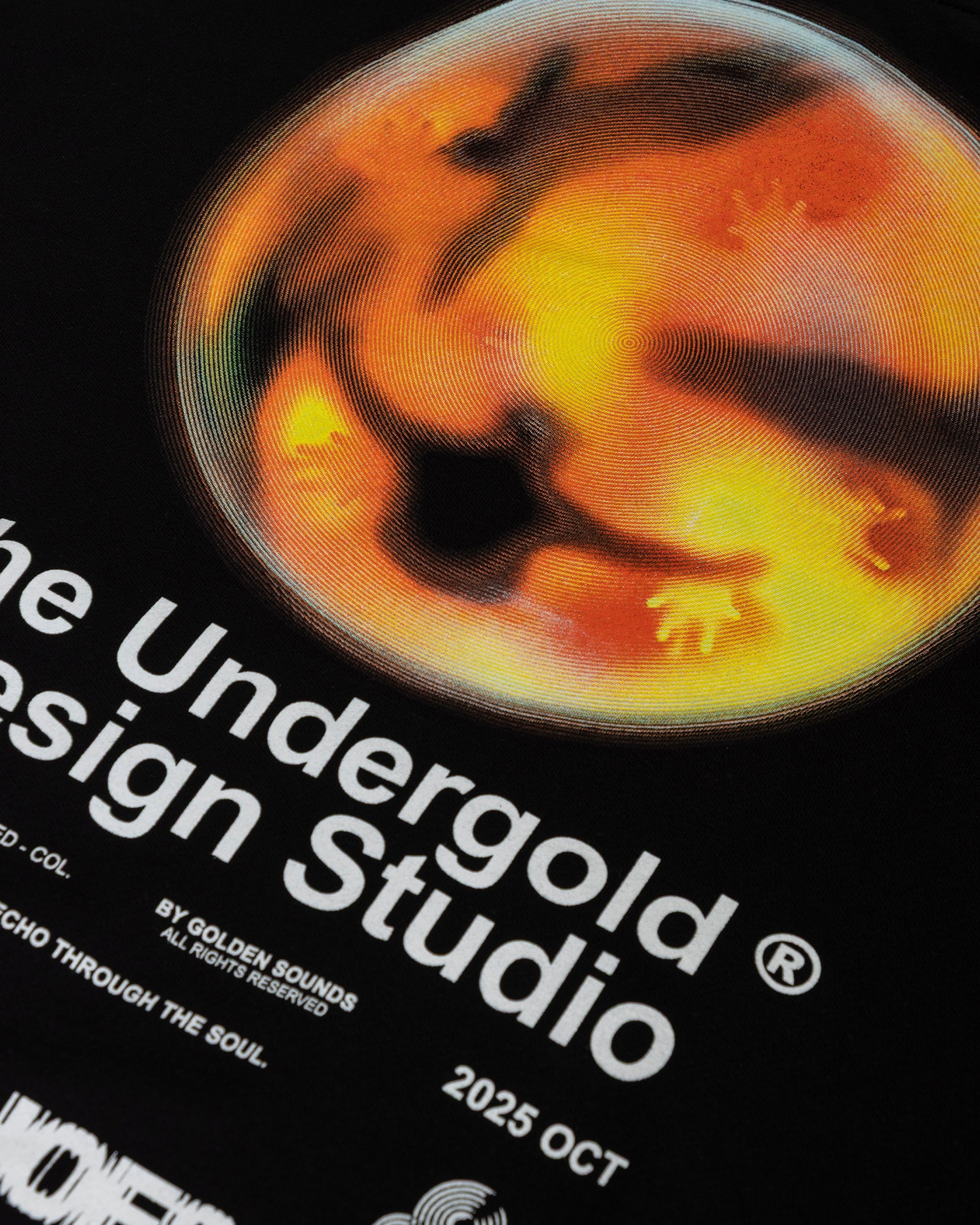 Echoes Amplitude Hoodie Black