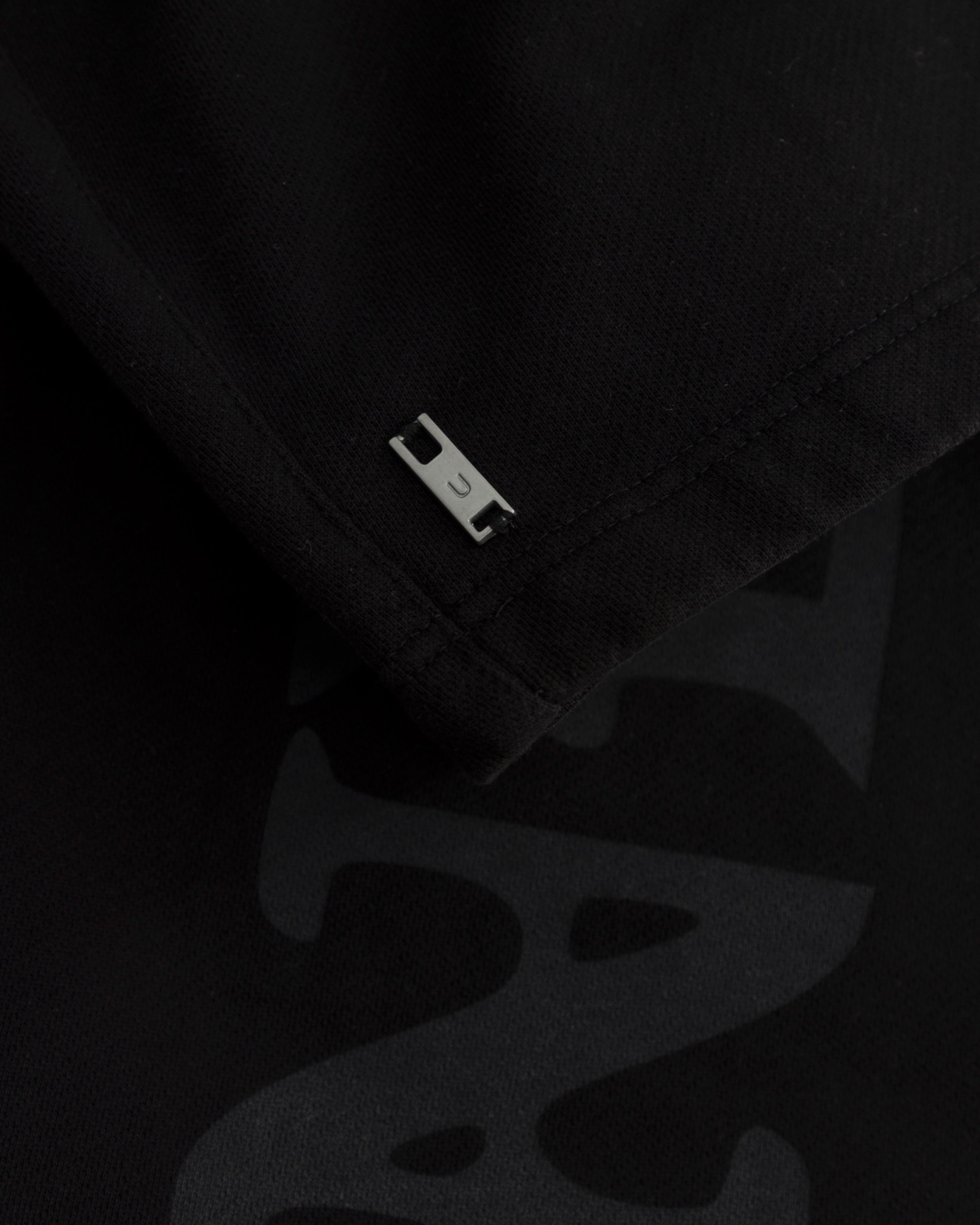 Line Gothic Barrel Straightpants Black