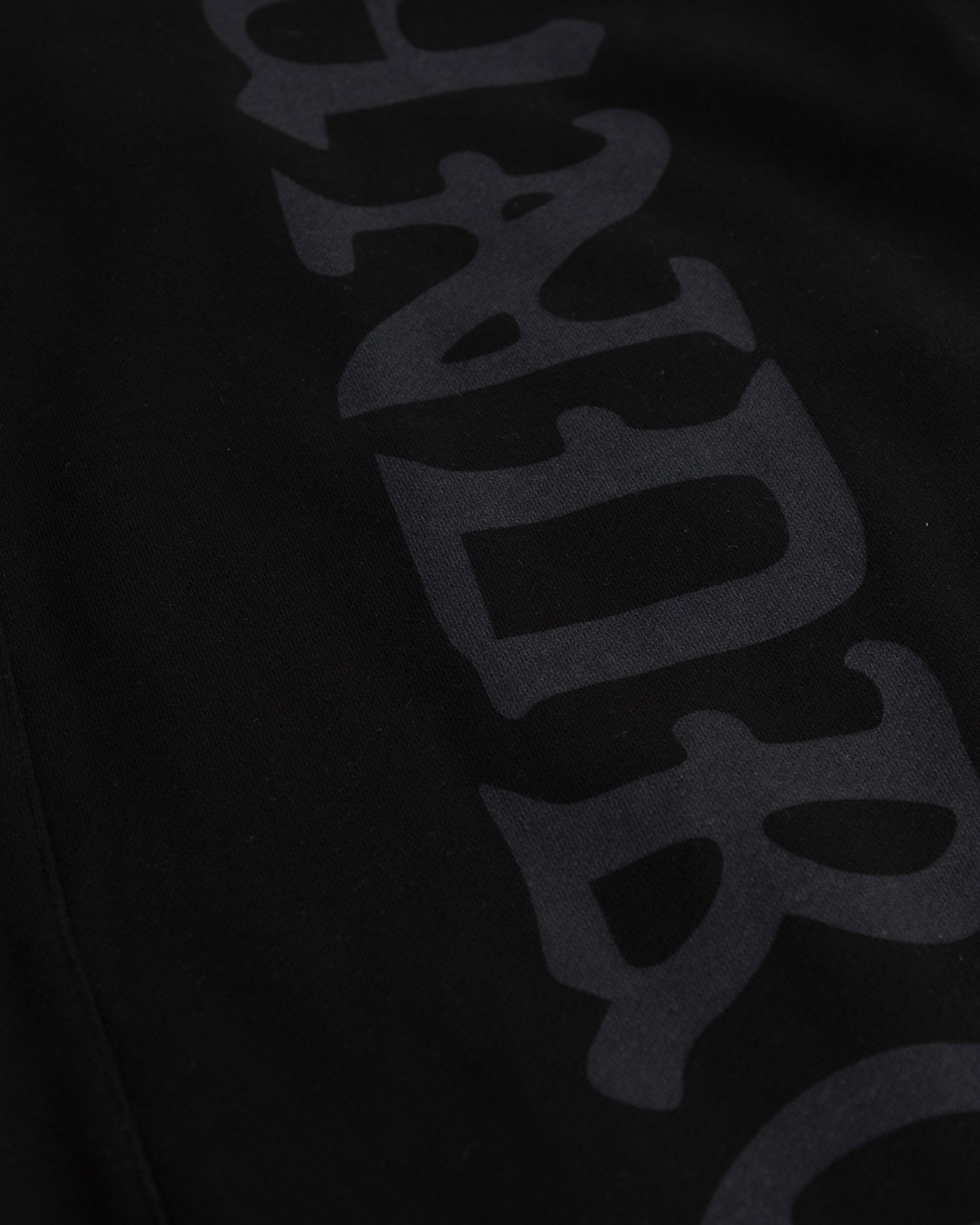 Line Gothic Barrel Straightpants Black