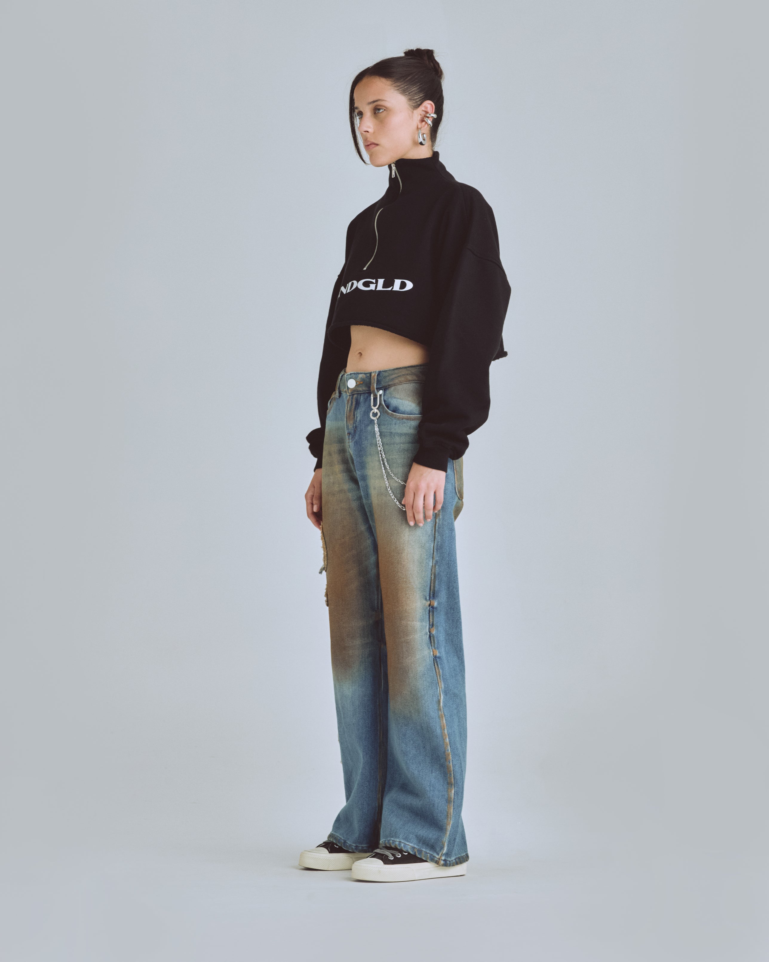 W Agnus Dei U Star Crewneck Black