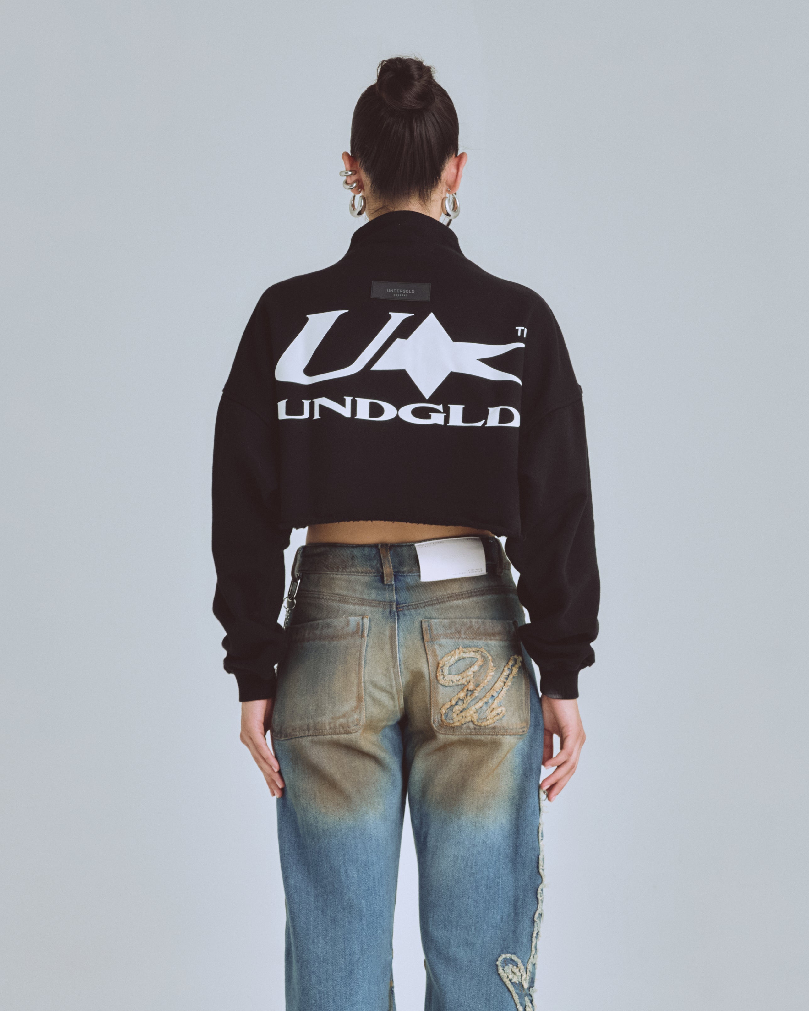 W Agnus Dei U Star Crewneck Black