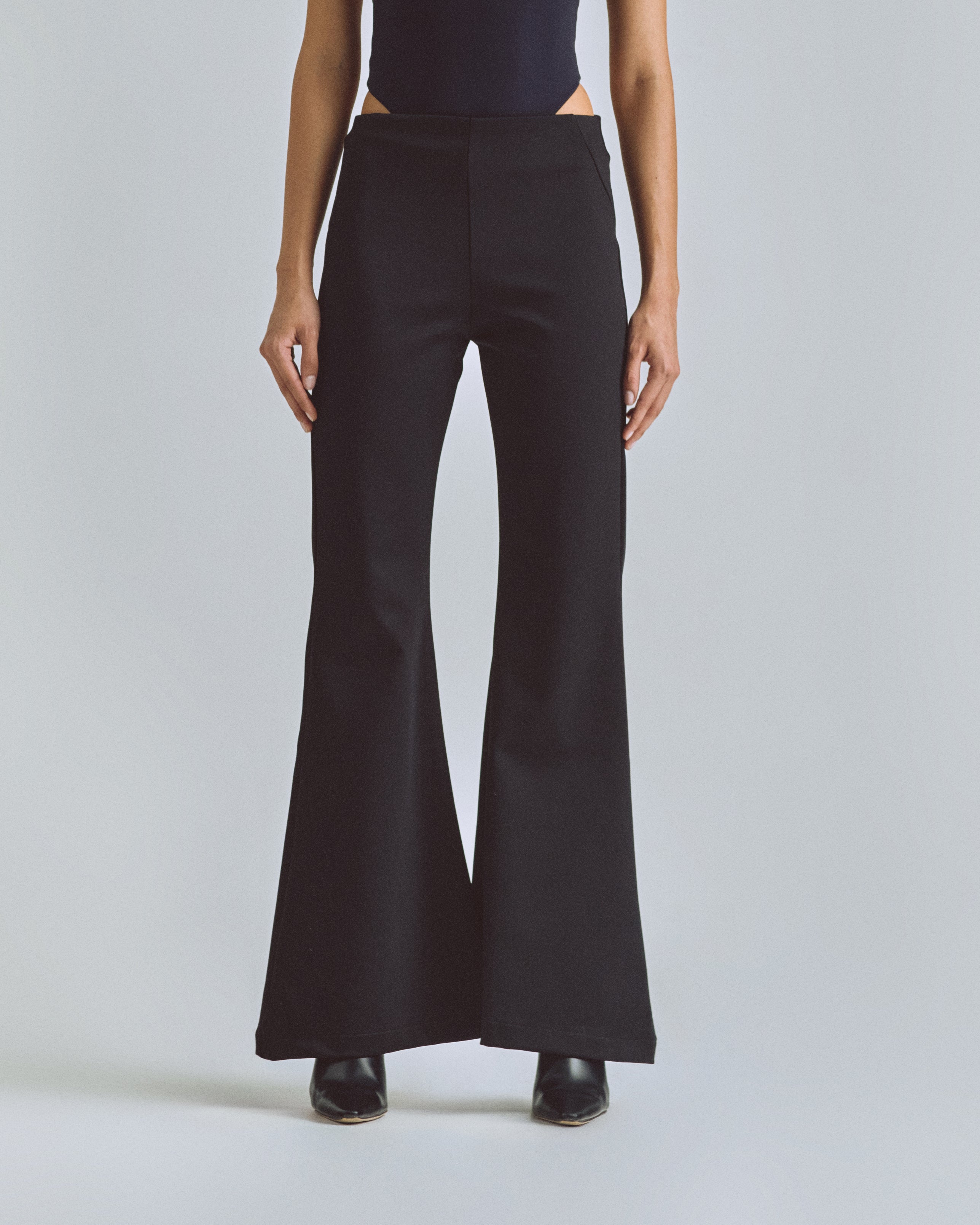W Basics Flare Trouser Black