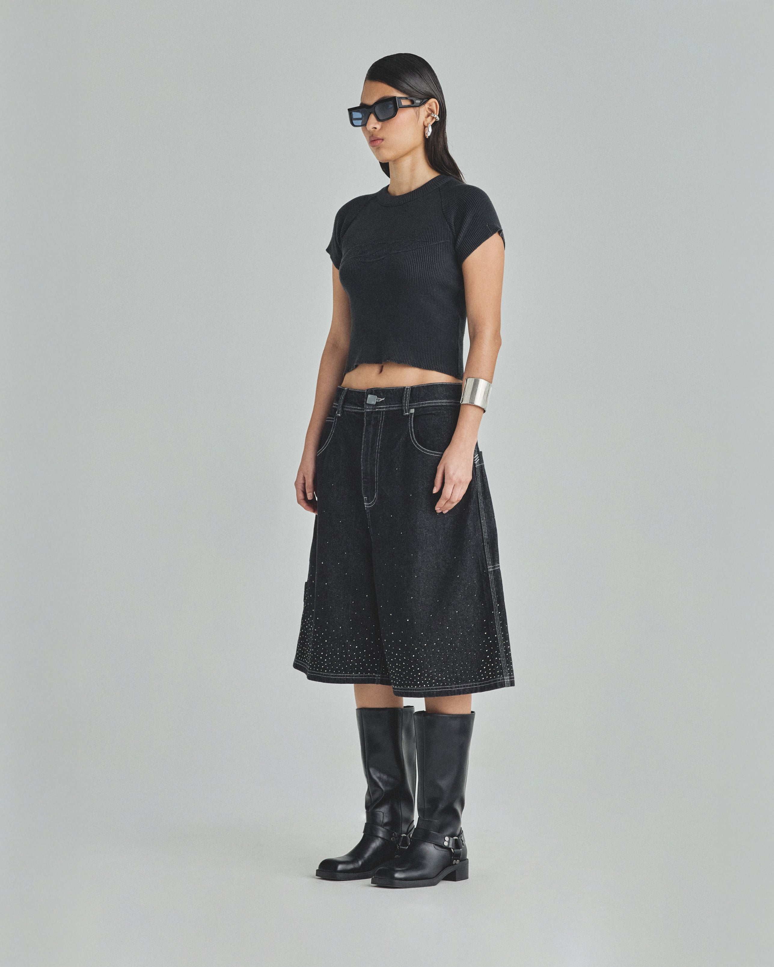 W Basics UNDRGLD Jorts Black