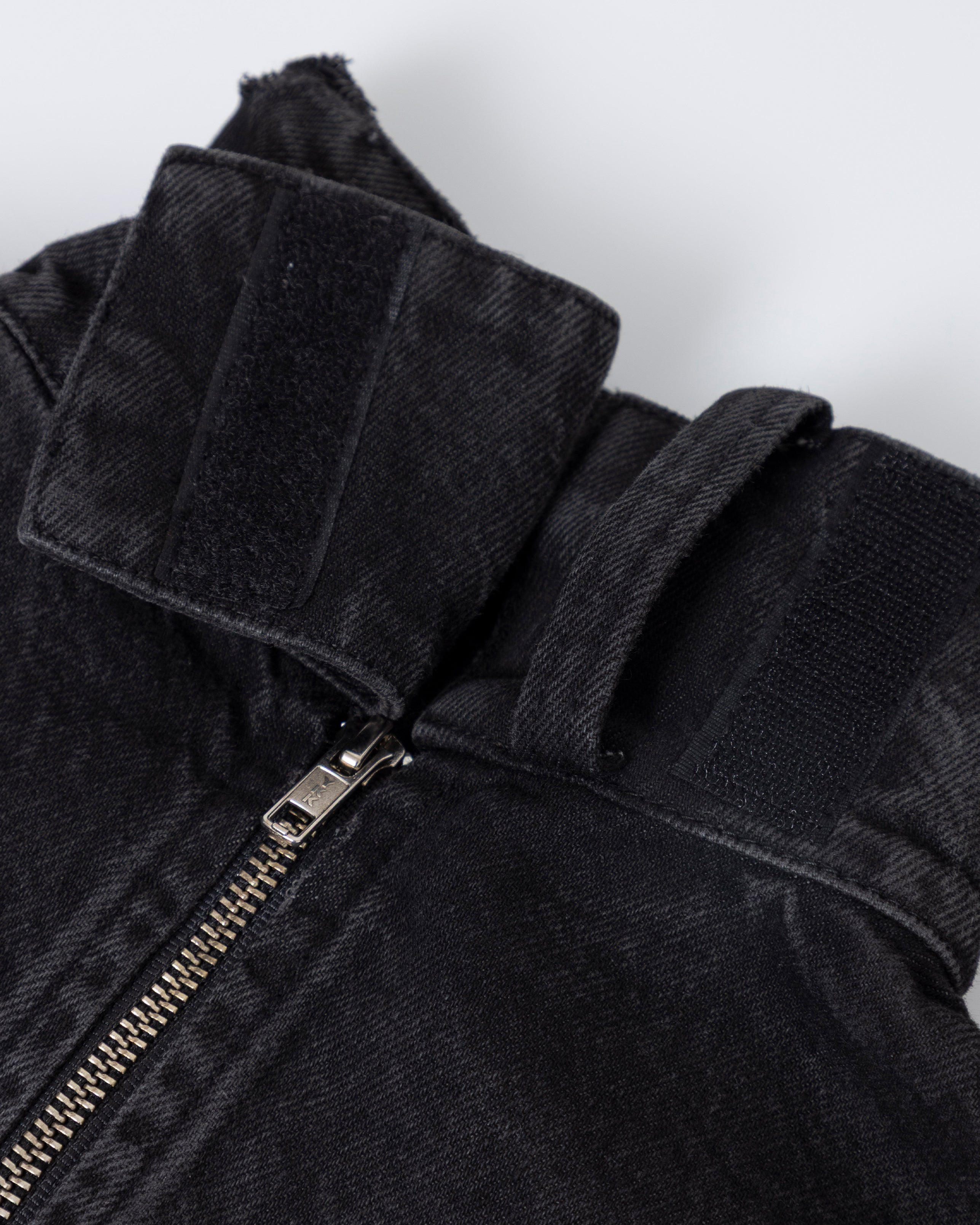 W Golden Heritage High Neck Jacket Black