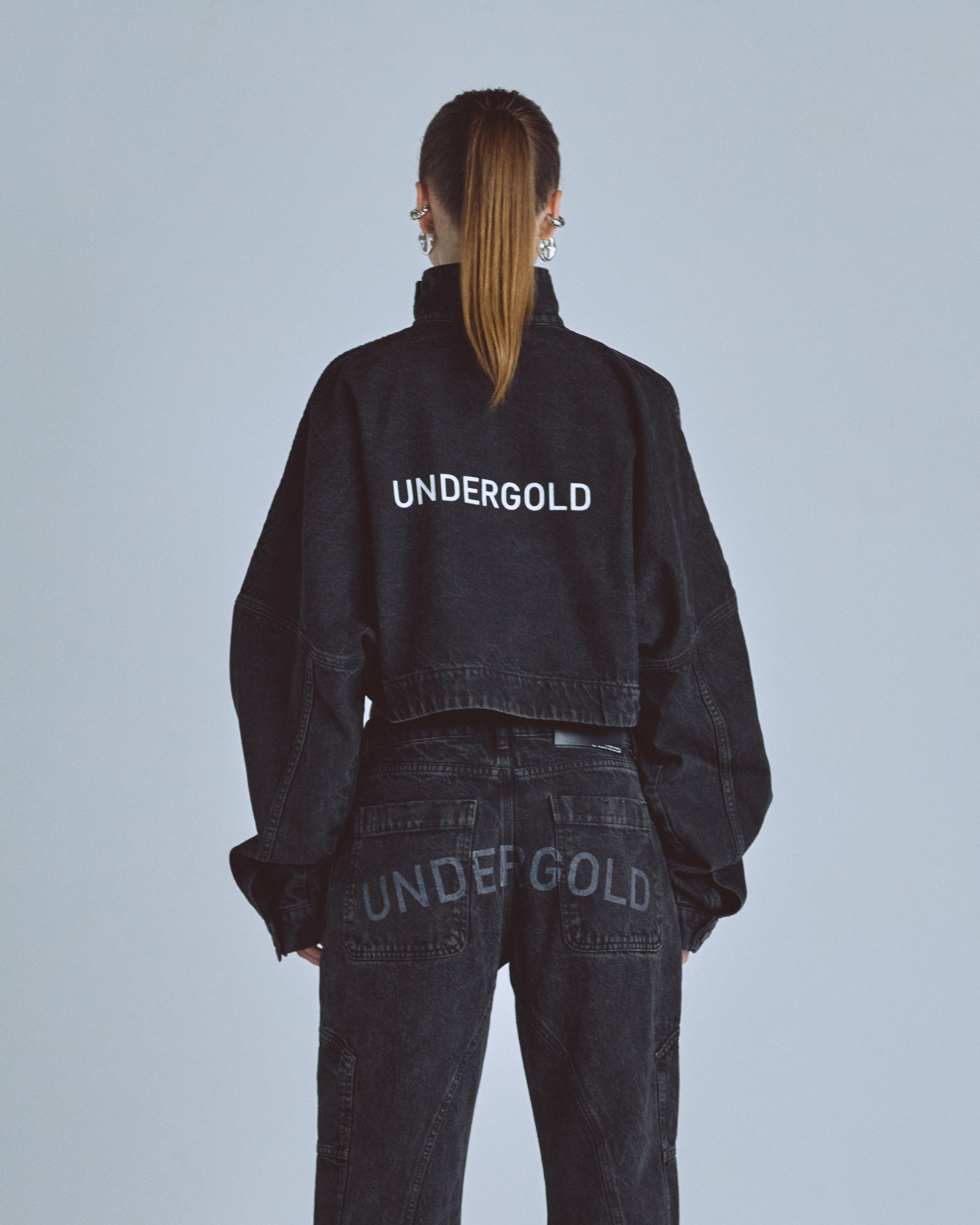 W Golden Heritage High Neck Jacket Black