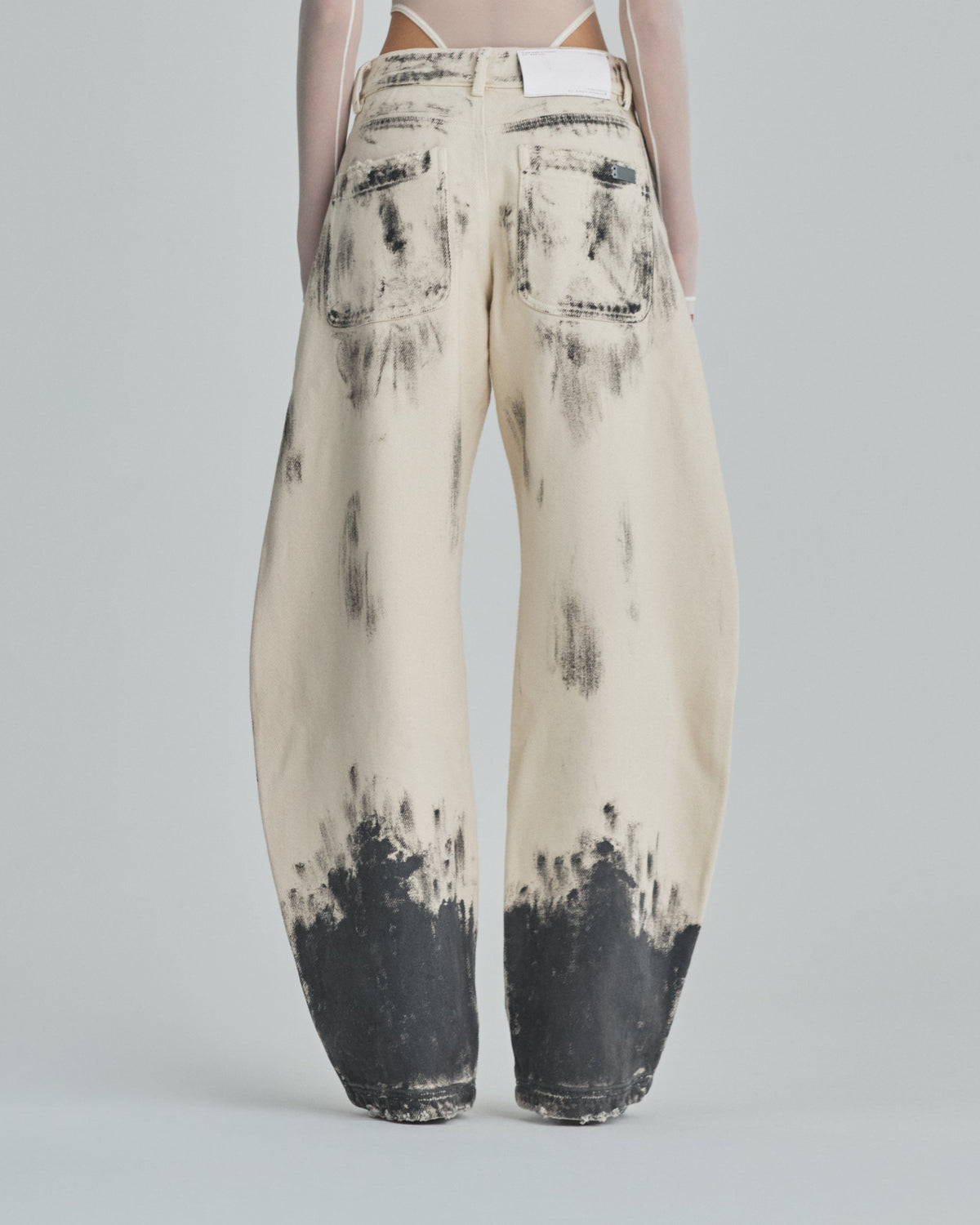 W Revelation Basic Barrel Jean Mud Bone