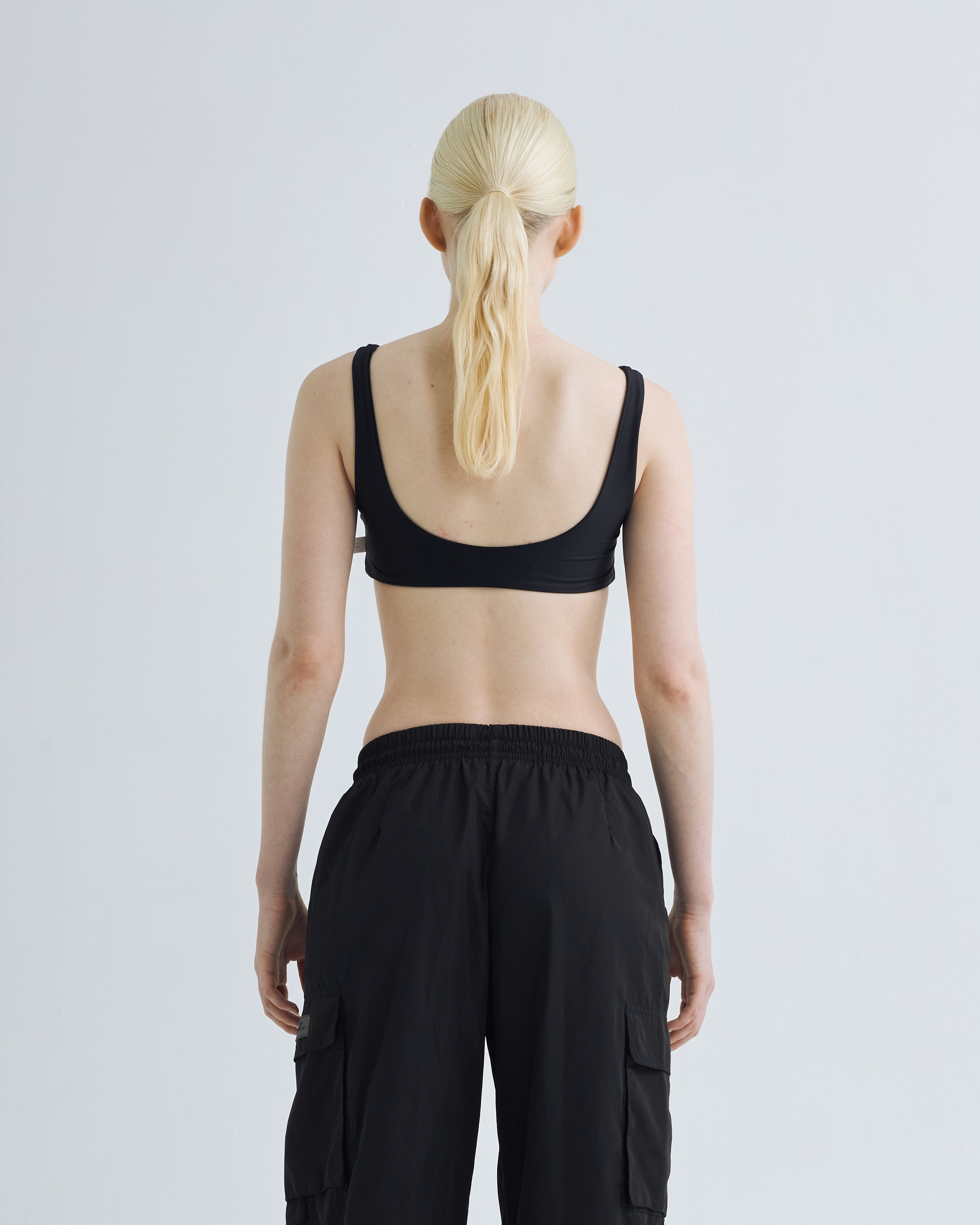 W Basics Cut Out Top Black