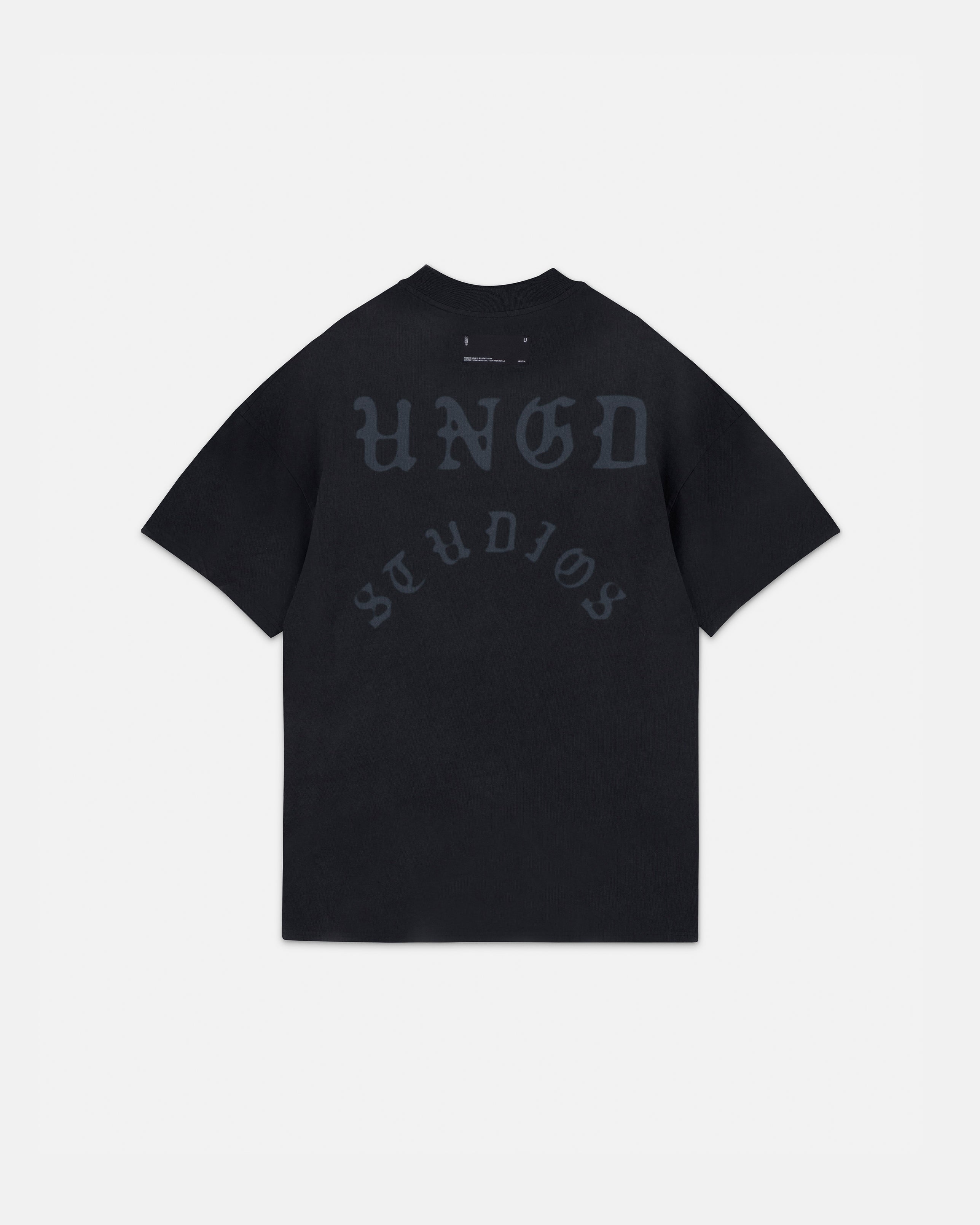 Act 1 Cross Tshirt Vintage Black
