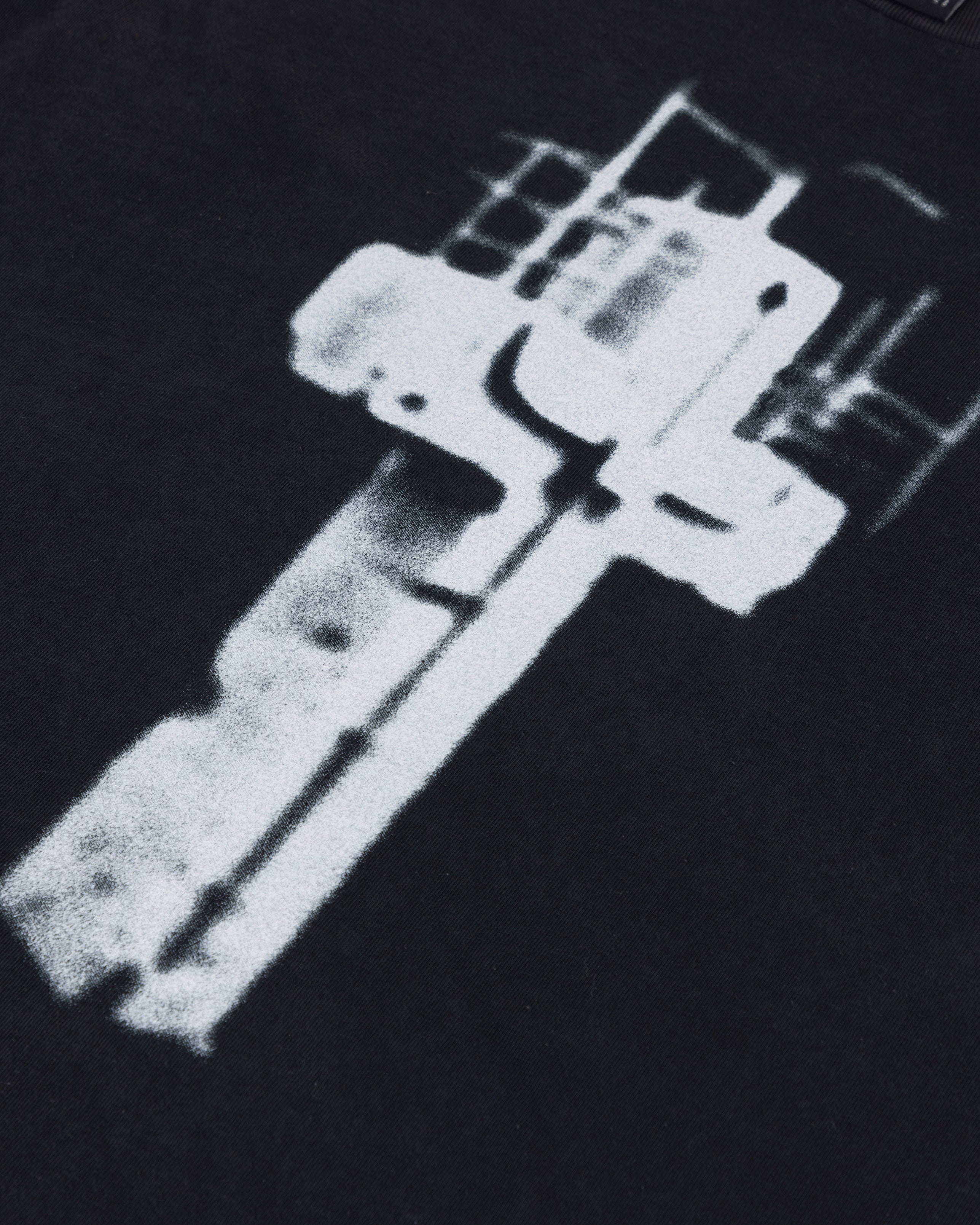 Act 1 Cross Tshirt Vintage Black