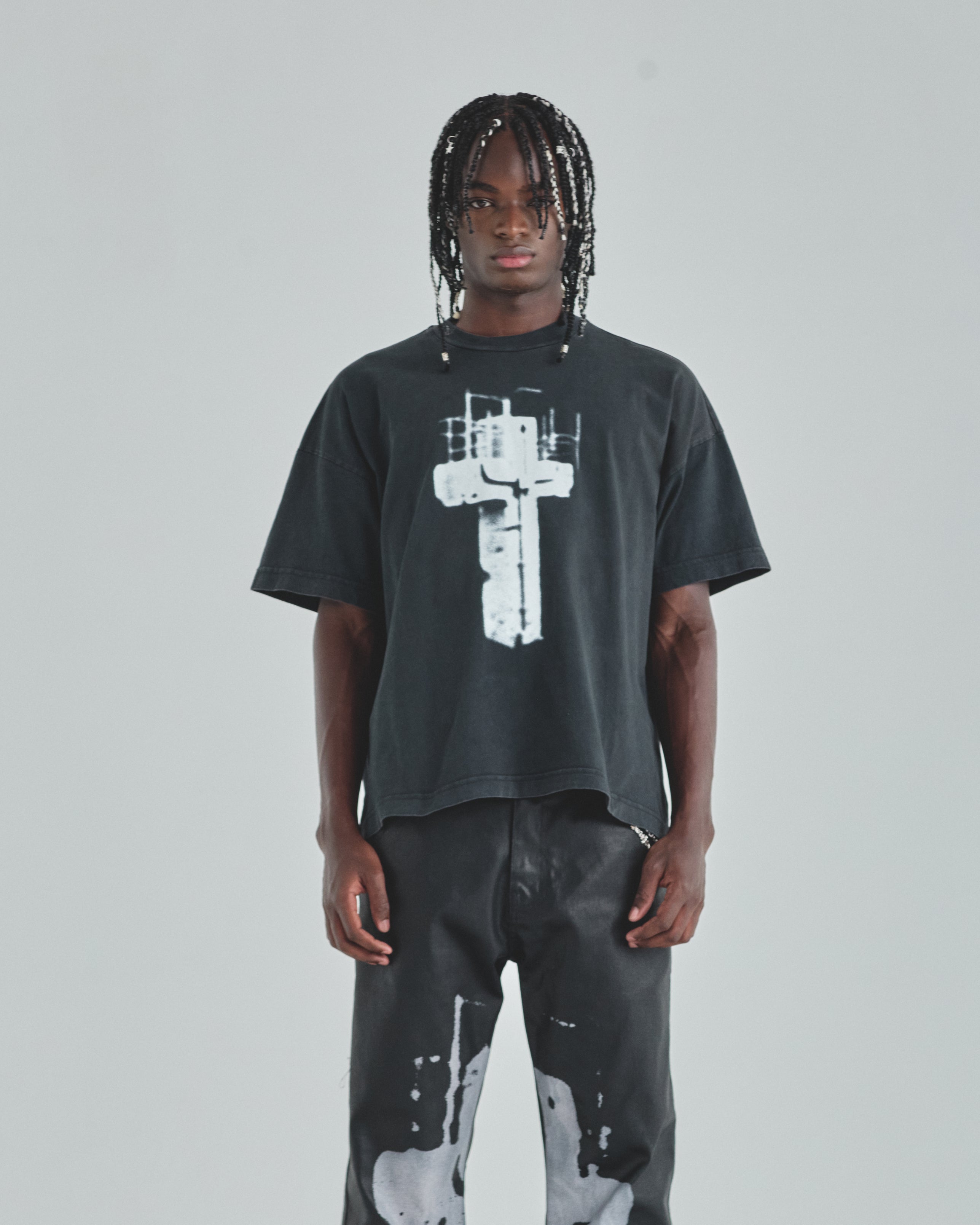 Act 1 Cross Tshirt Vintage Black
