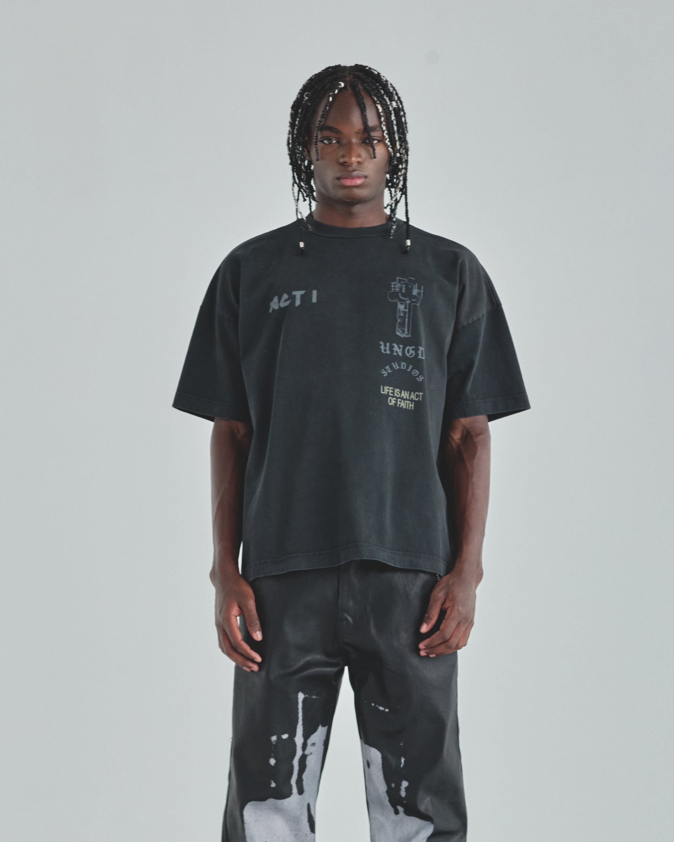 Act 1 Essence Boxy Fit Tshirt Vintage Black