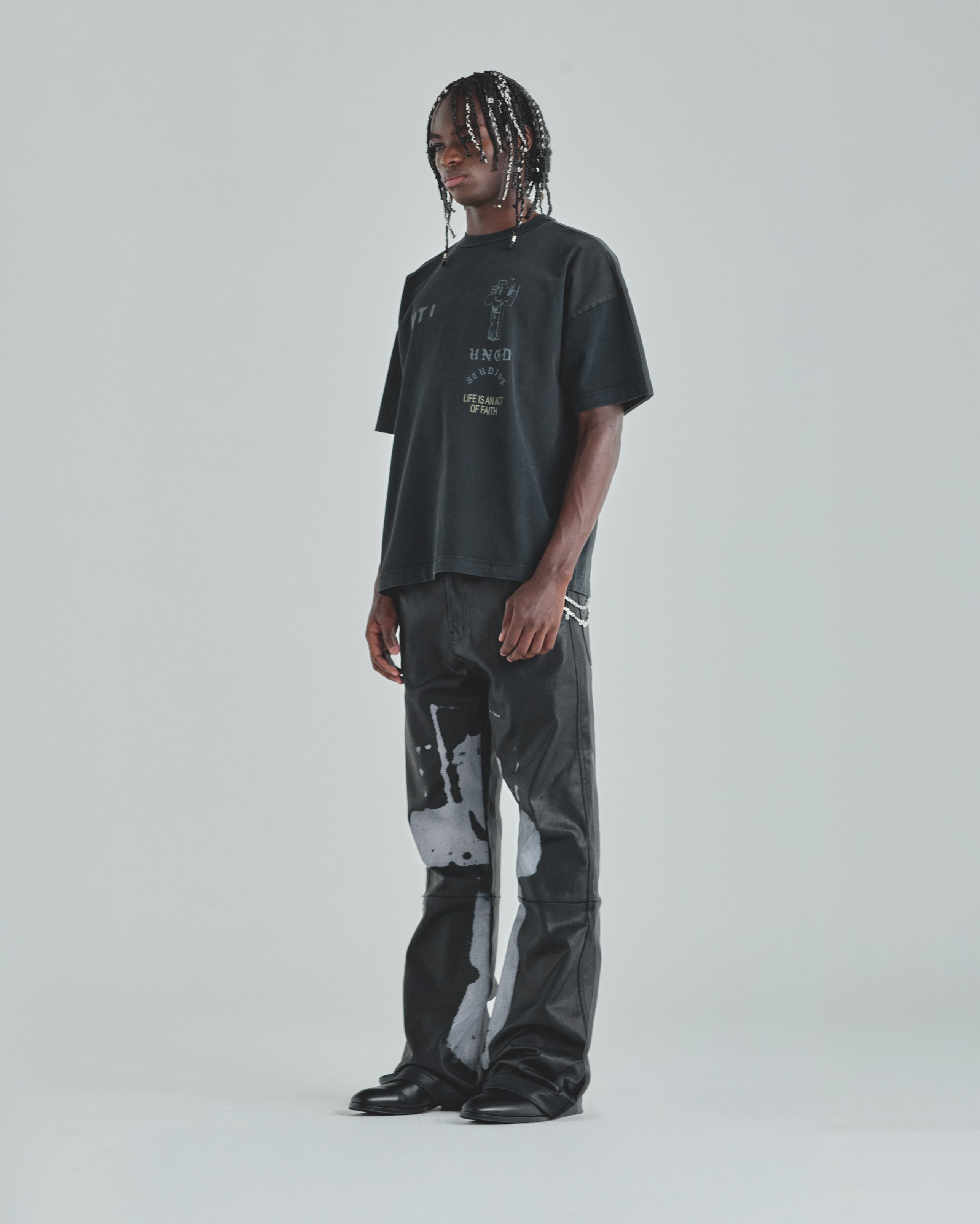 Act 1 Essence Boxy Fit Tshirt Vintage Black