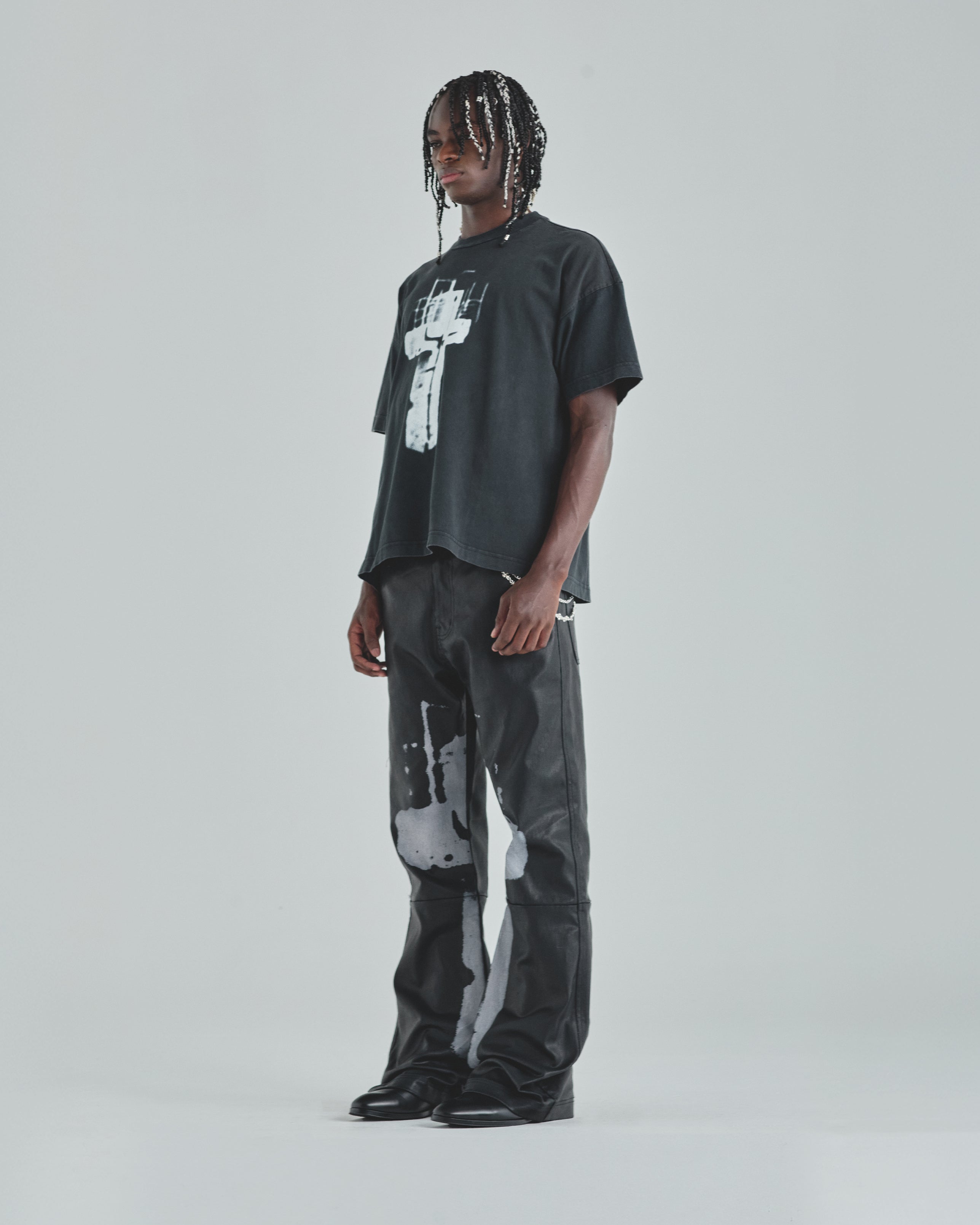 Act 1 Cross Tshirt Vintage Black