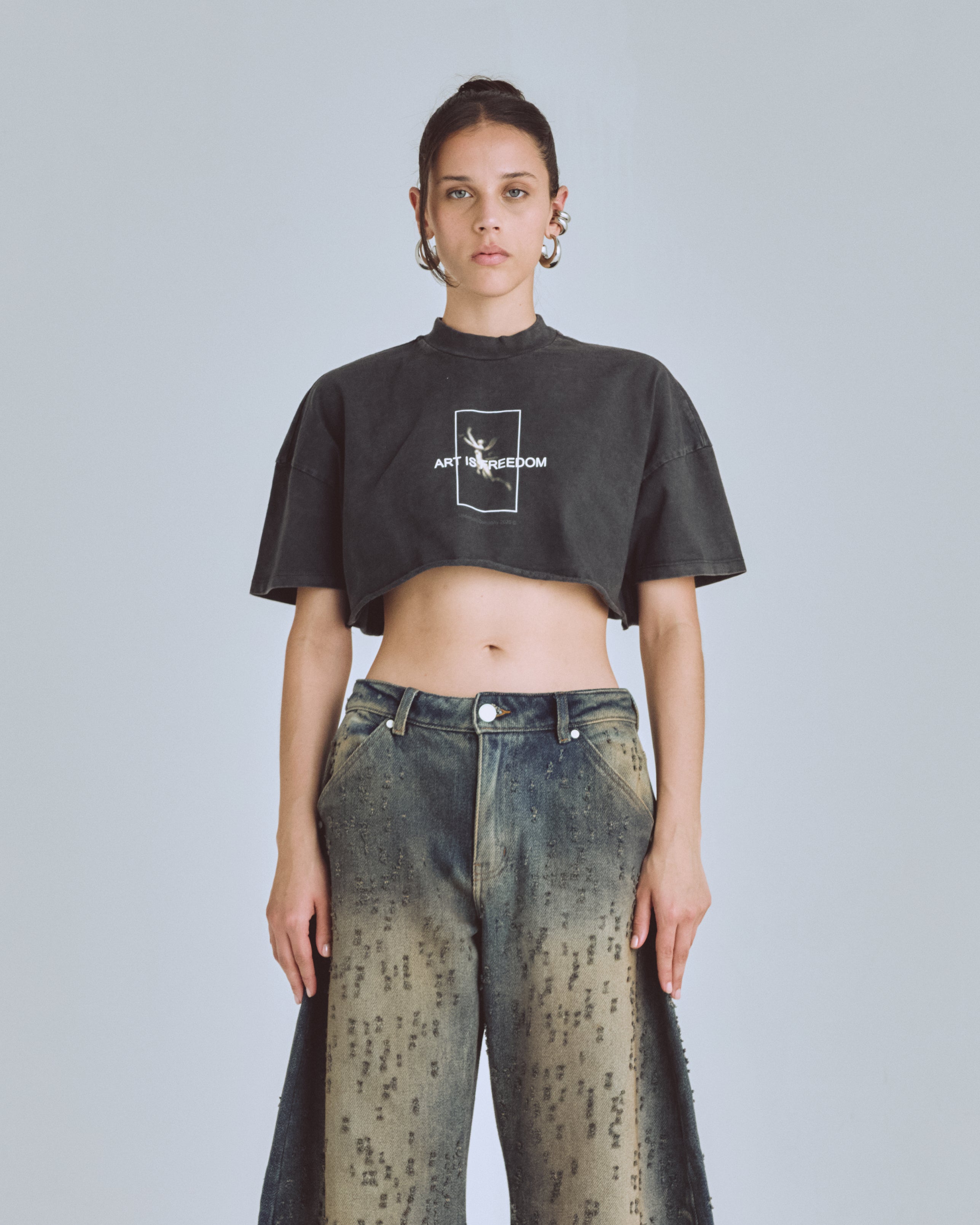 Agnus Dei Freedom Crop Top Vintage Black
