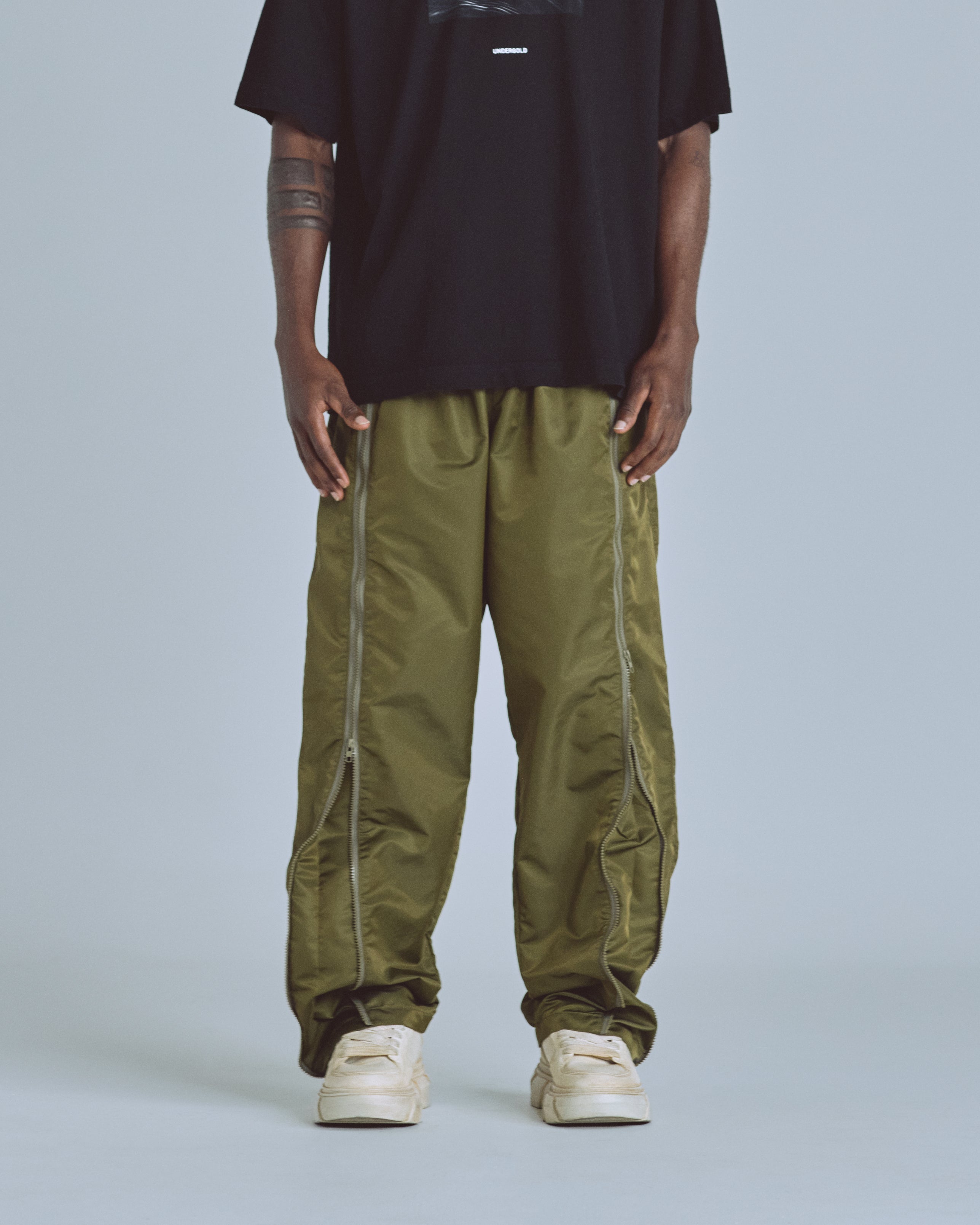 Basics Panelled Zip Up Cargo Pants Green