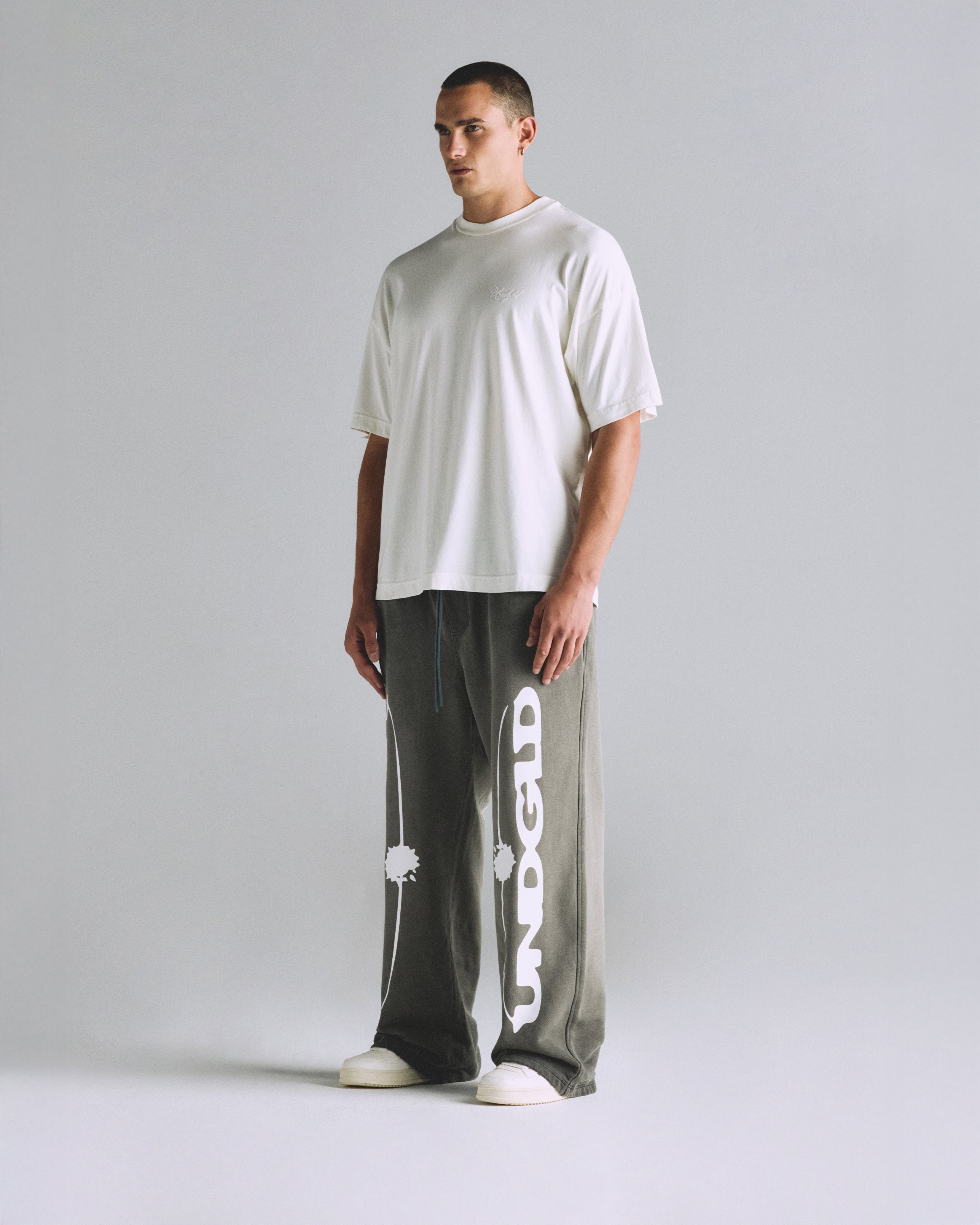 Basics Peached Undgld Tshirt (White)