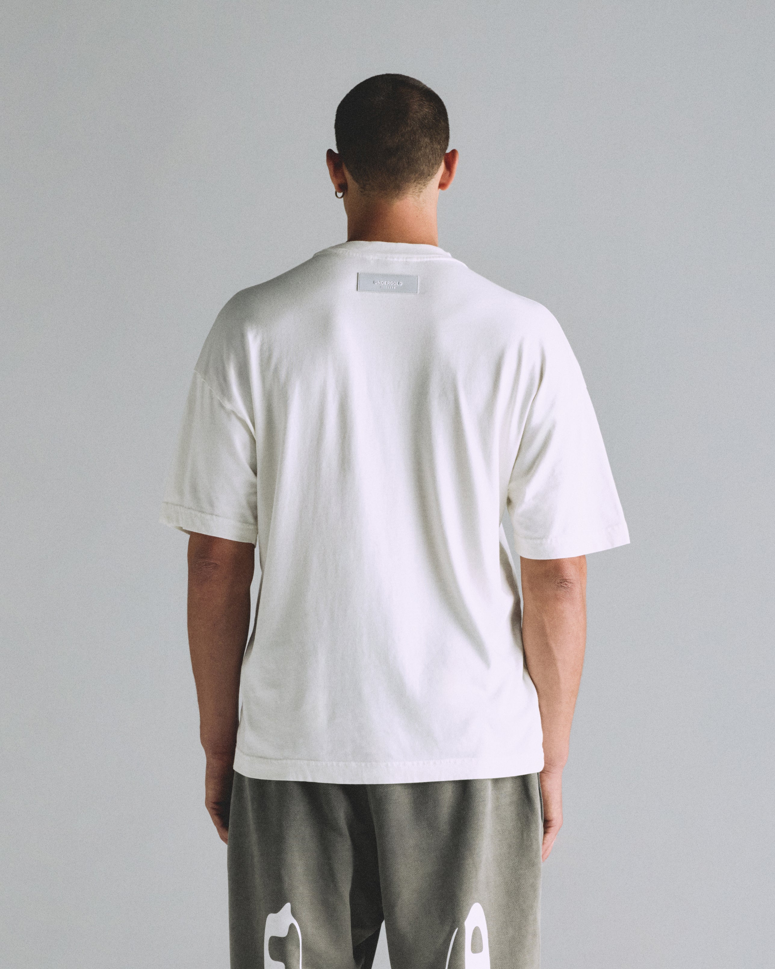 Basics Peached Undgld Tshirt (White)