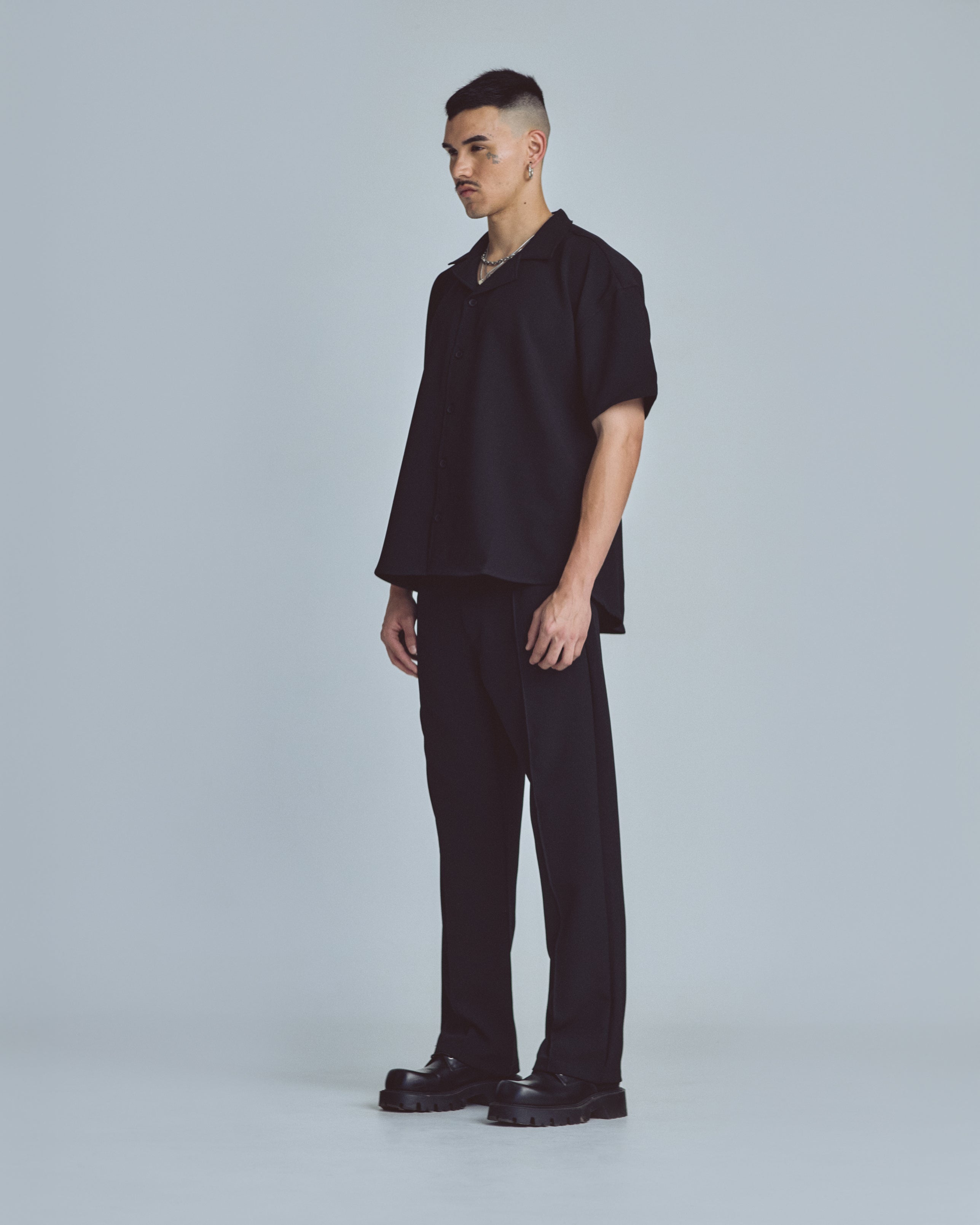 Basics Short Sleeve Shirt Black