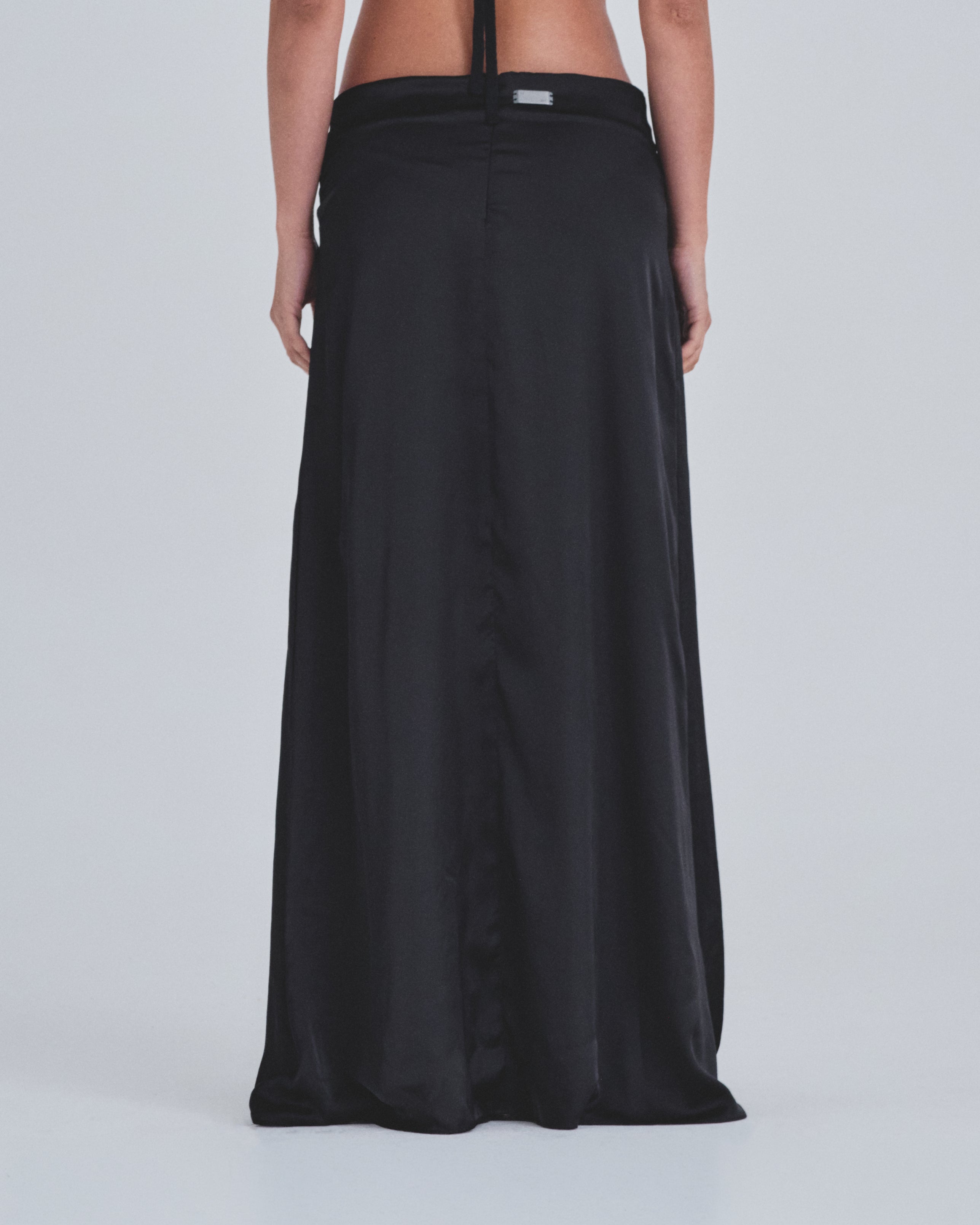 Basics Silk Long Skirt Black