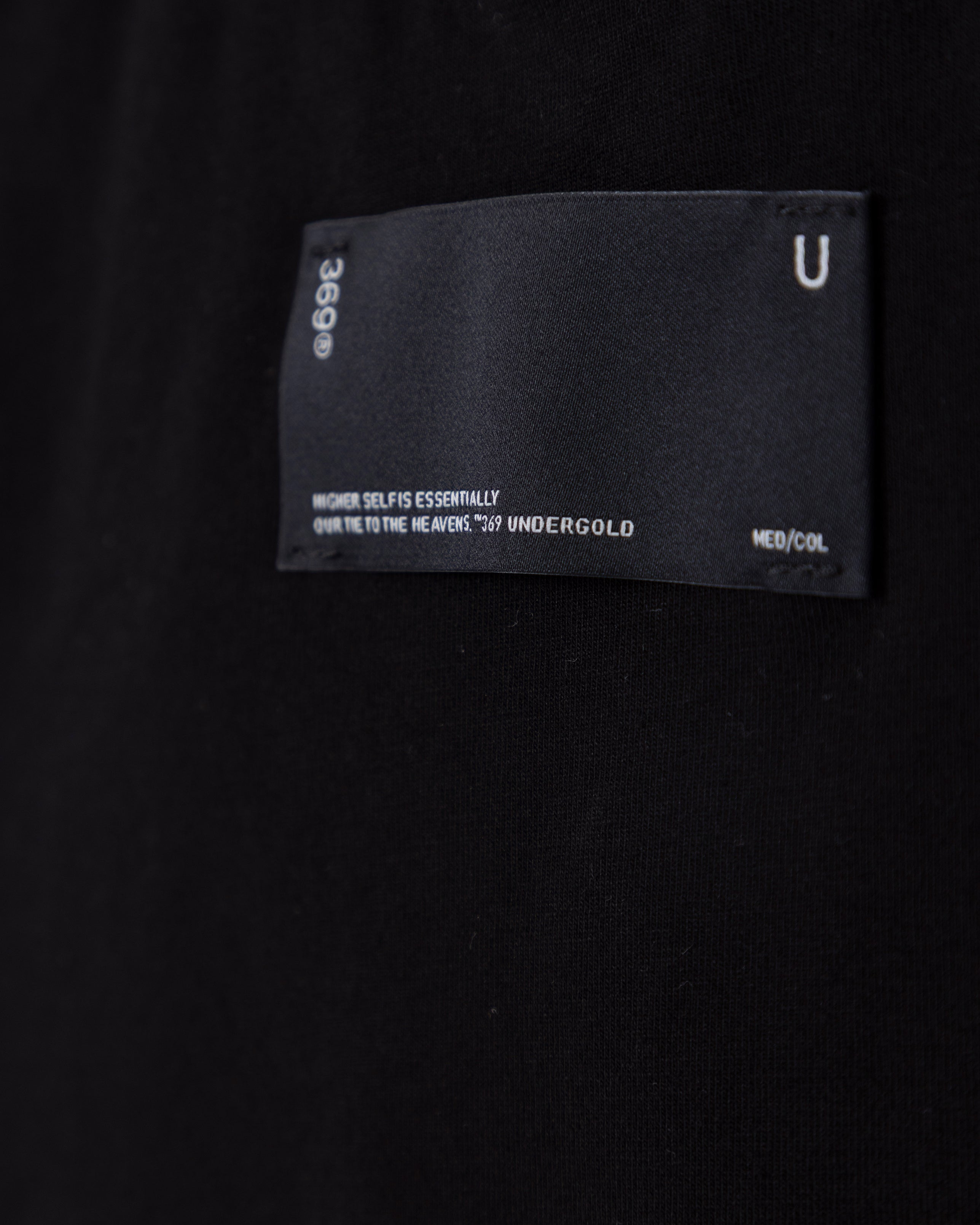 Basics UNDERGOLD Long Baby Tee Black