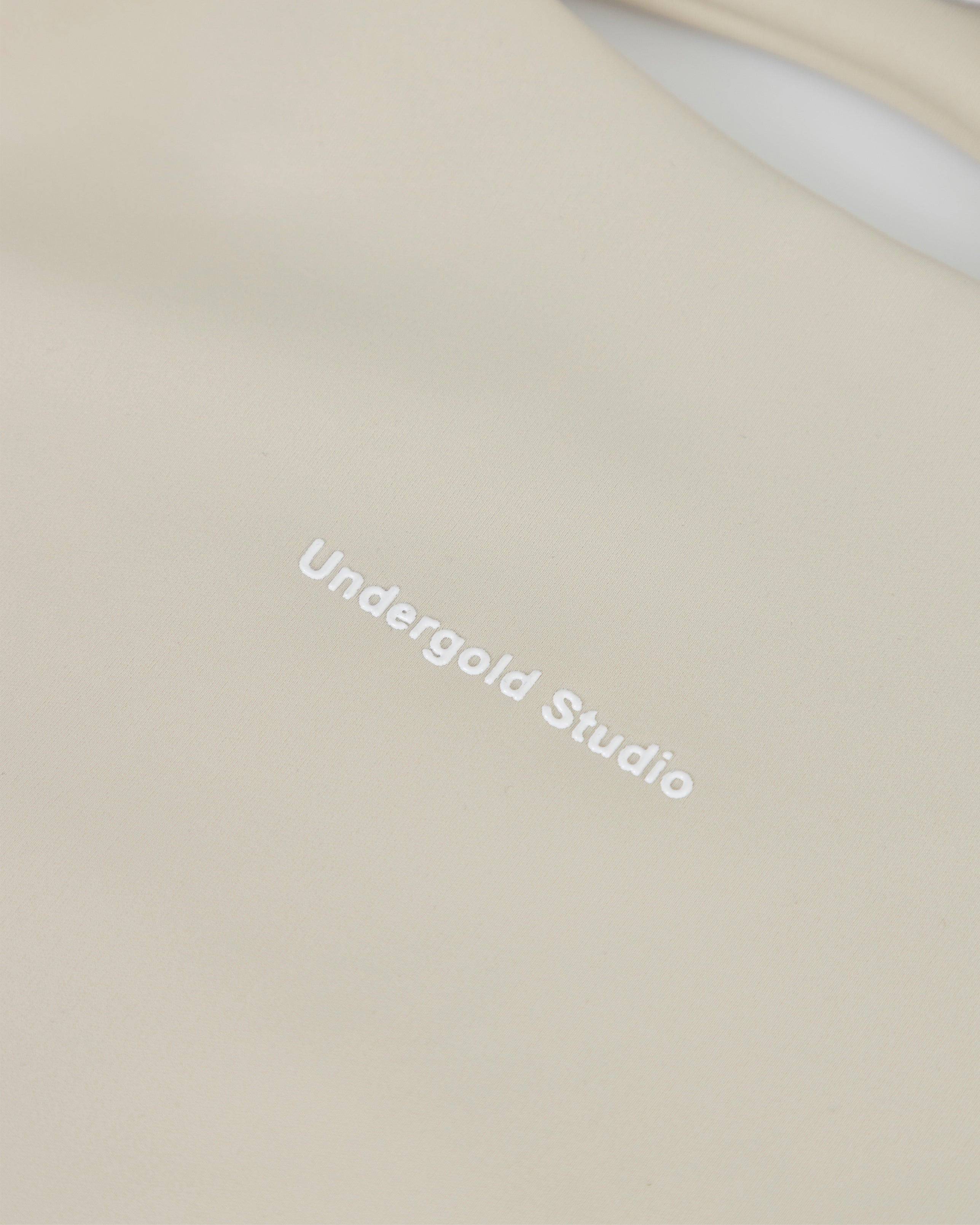 Basics Undergold Studio Backless Long Sleeve Body Cream