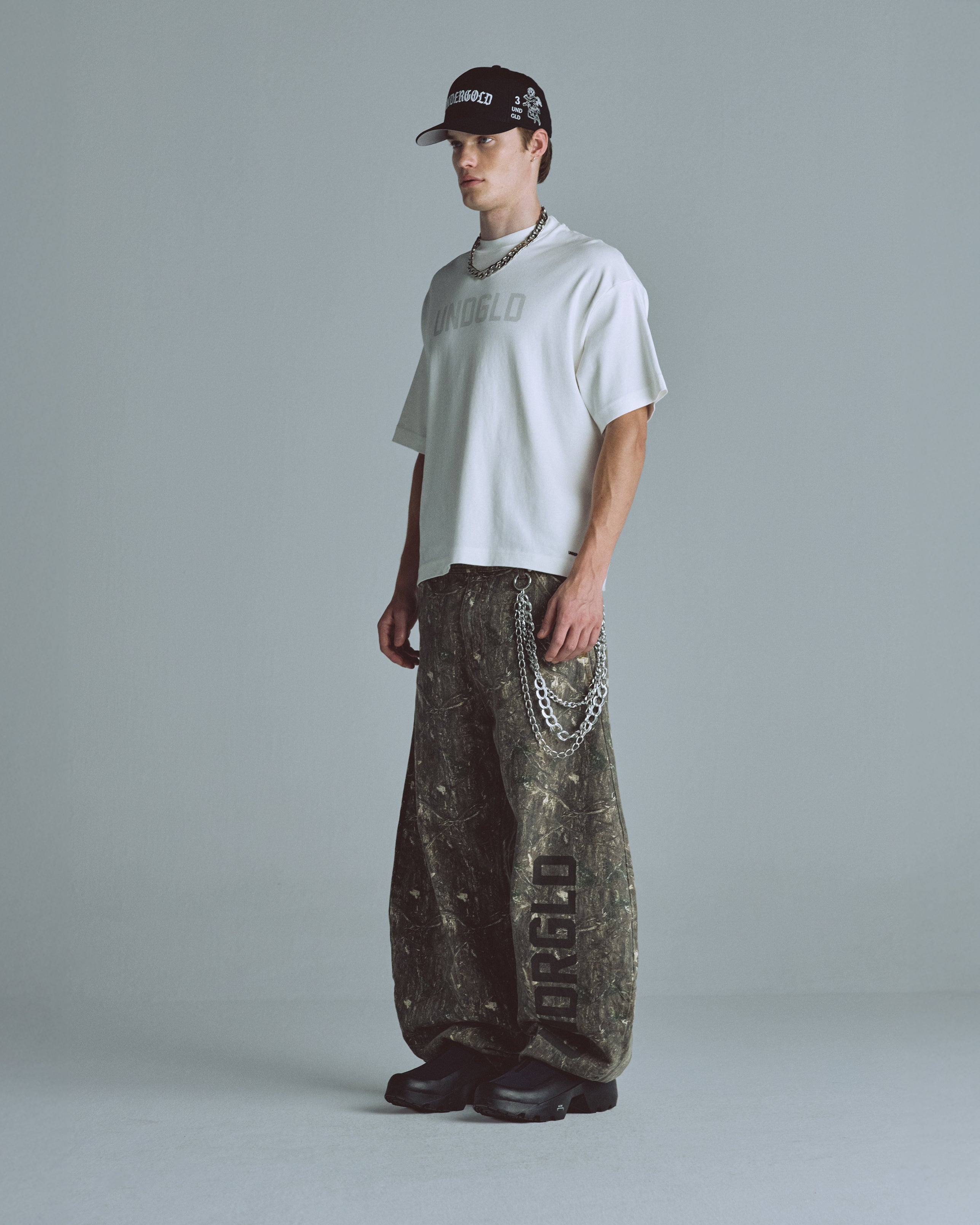 Basics UNDGLD Boxy Fit Tshirt White