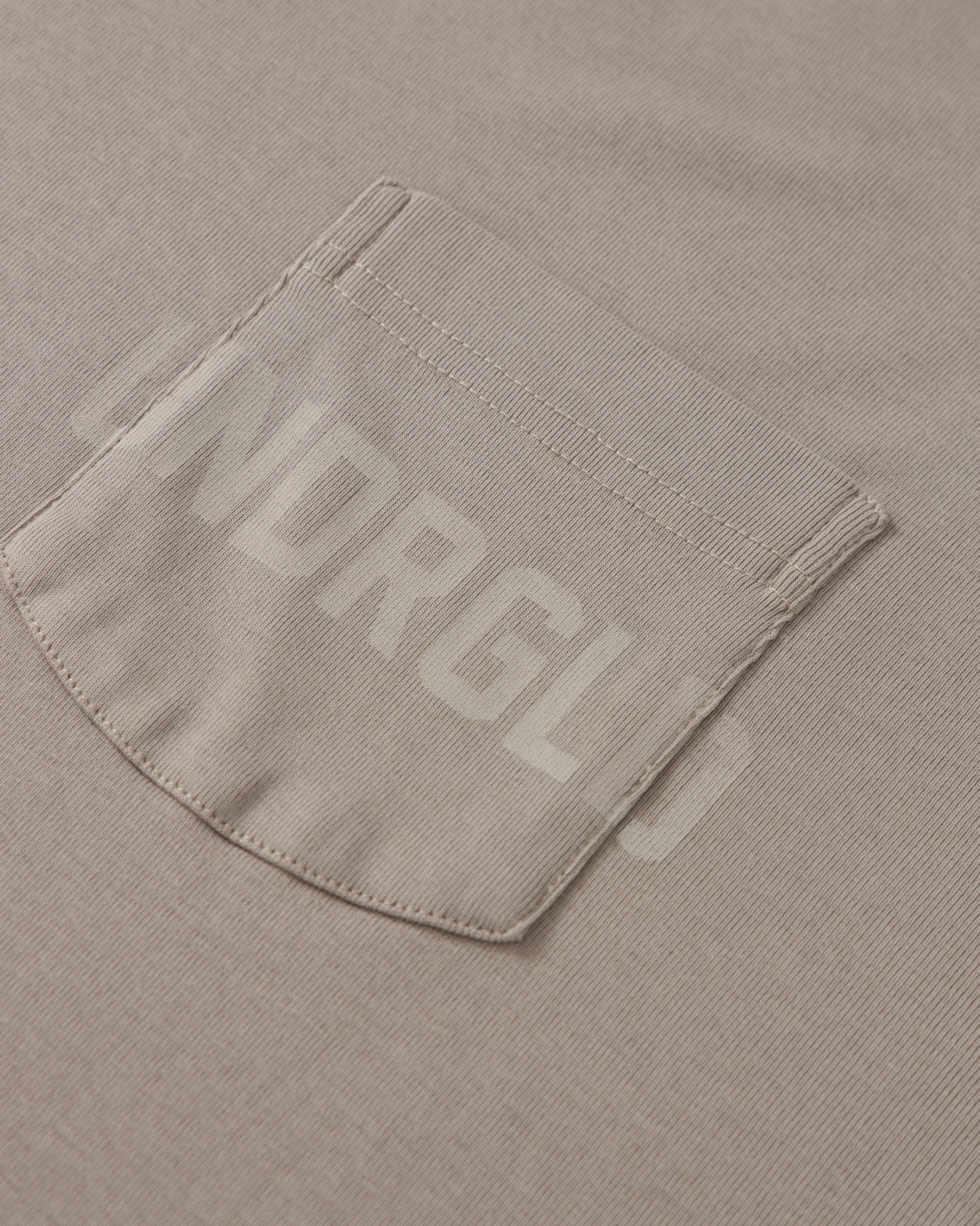 Basics UNDRGLD Boxy Fit Pocket Tshrit Light Brown