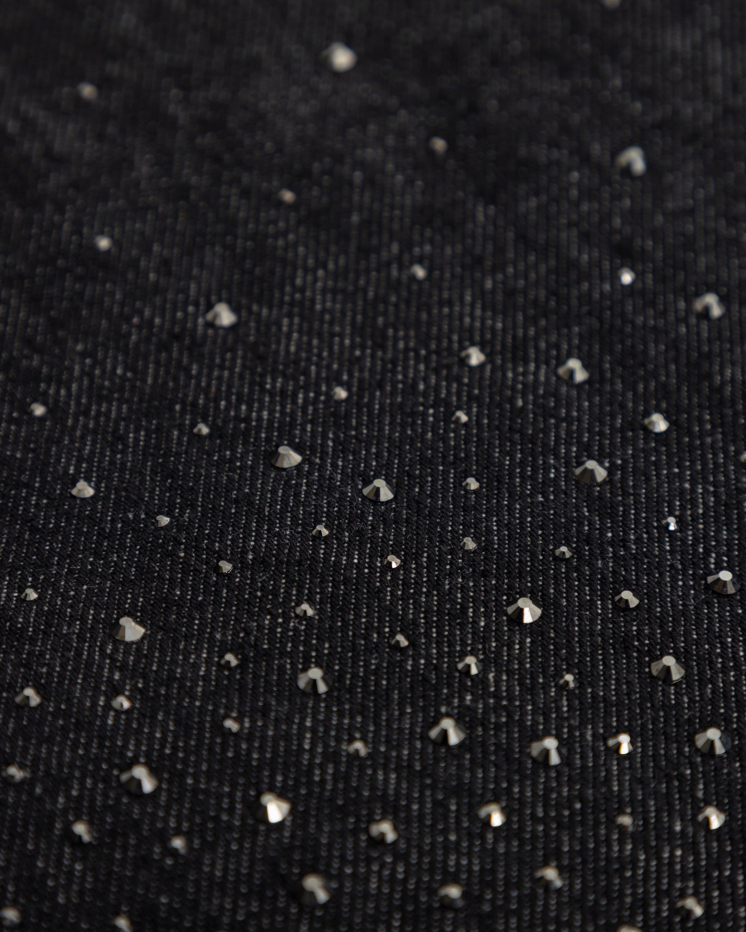 Basics UNDRGLD Jorts Black