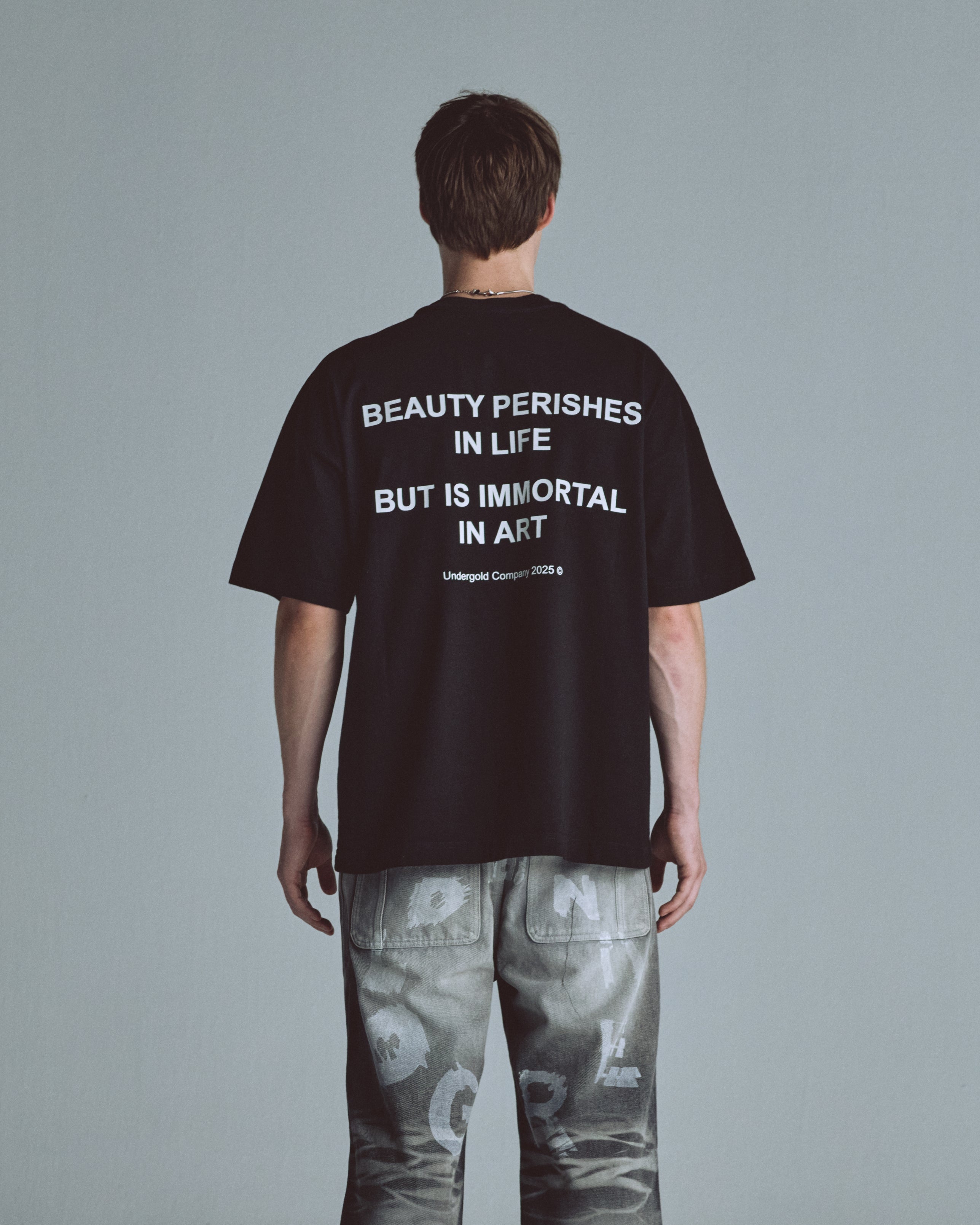 Echoes Beauty Tshirt Black