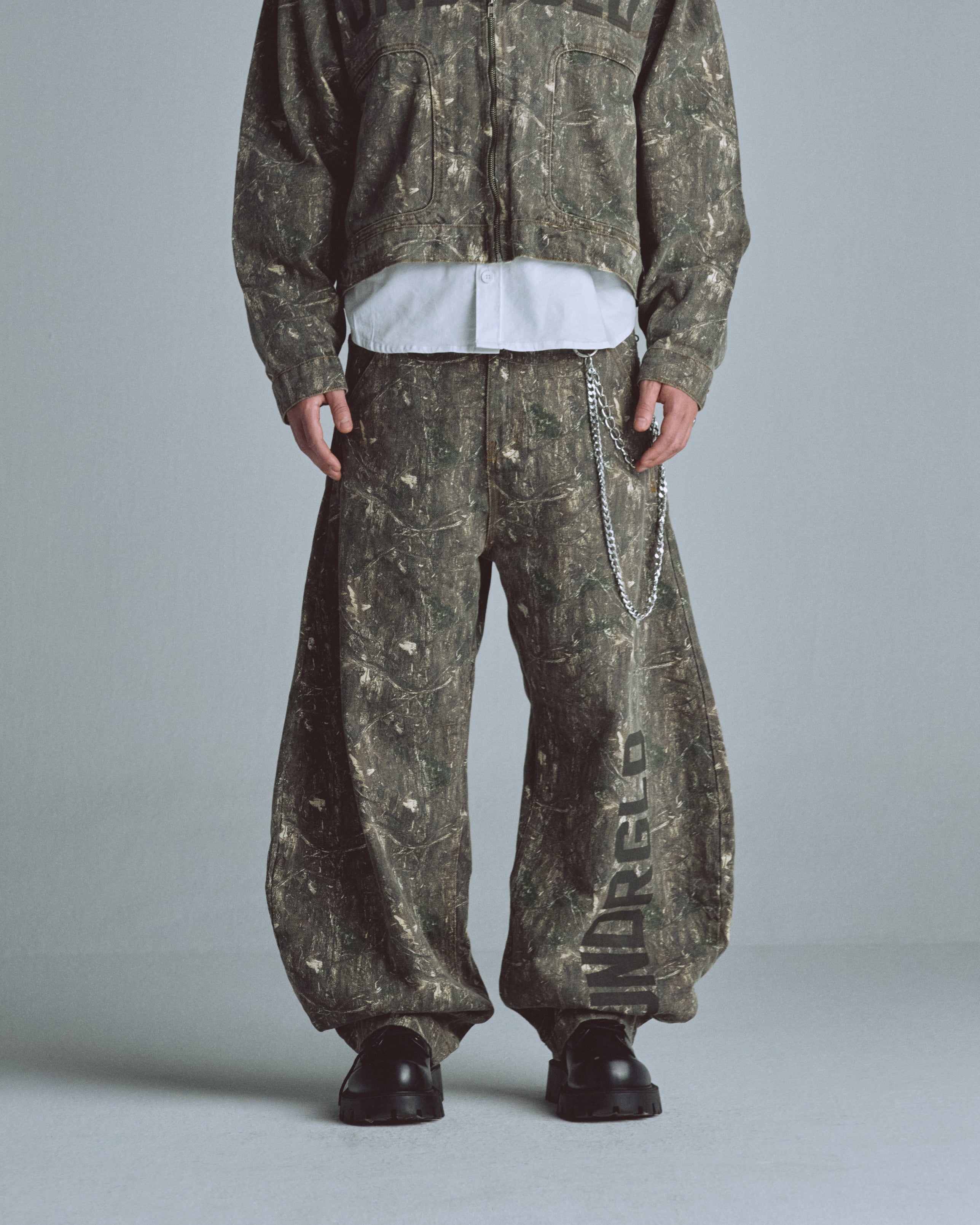 Echoes UNDRGLD Barrel Jeans Forest Pattern