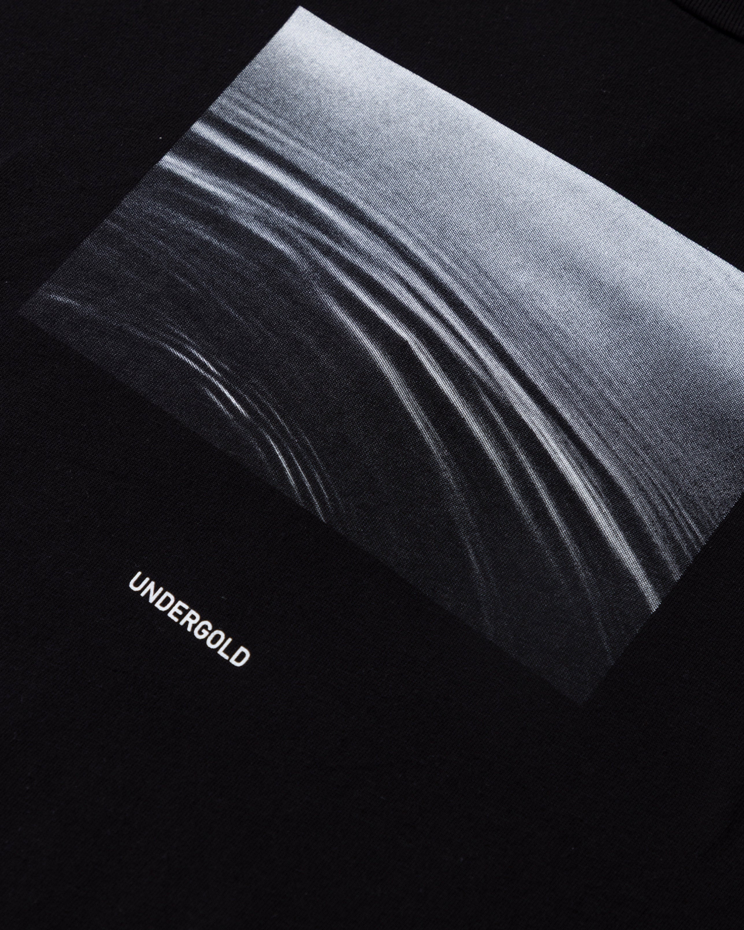 Golden Heritage Drop Tshirt Black