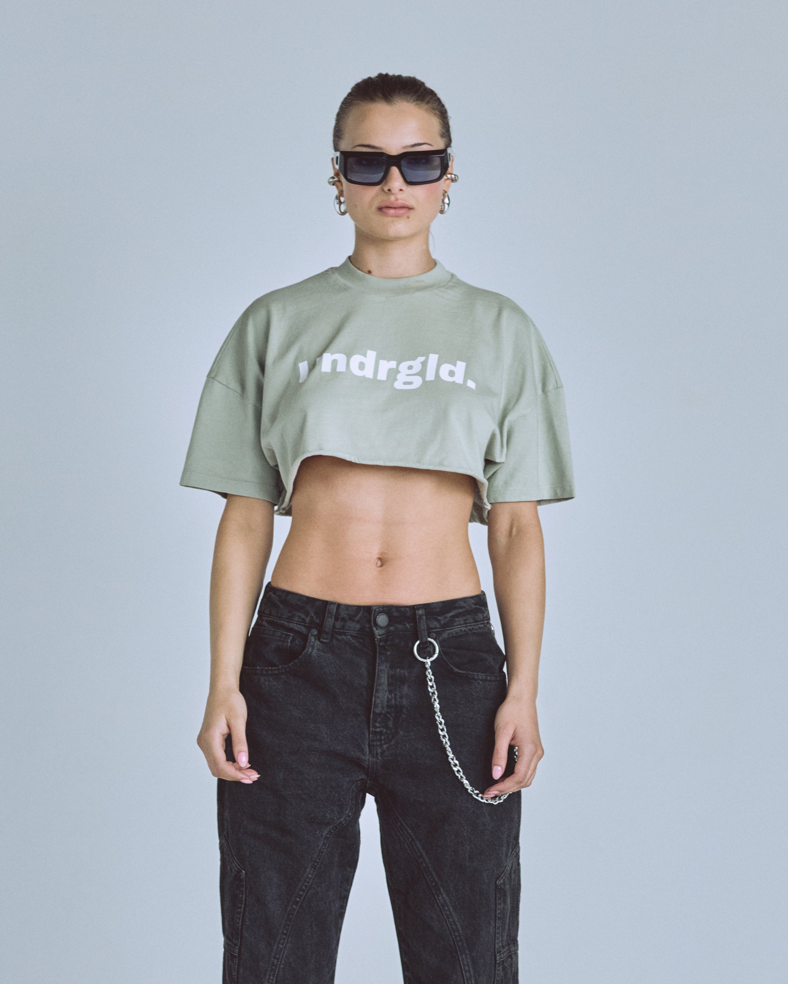 Golden Heritage Undrgld Crop Top Light Gray