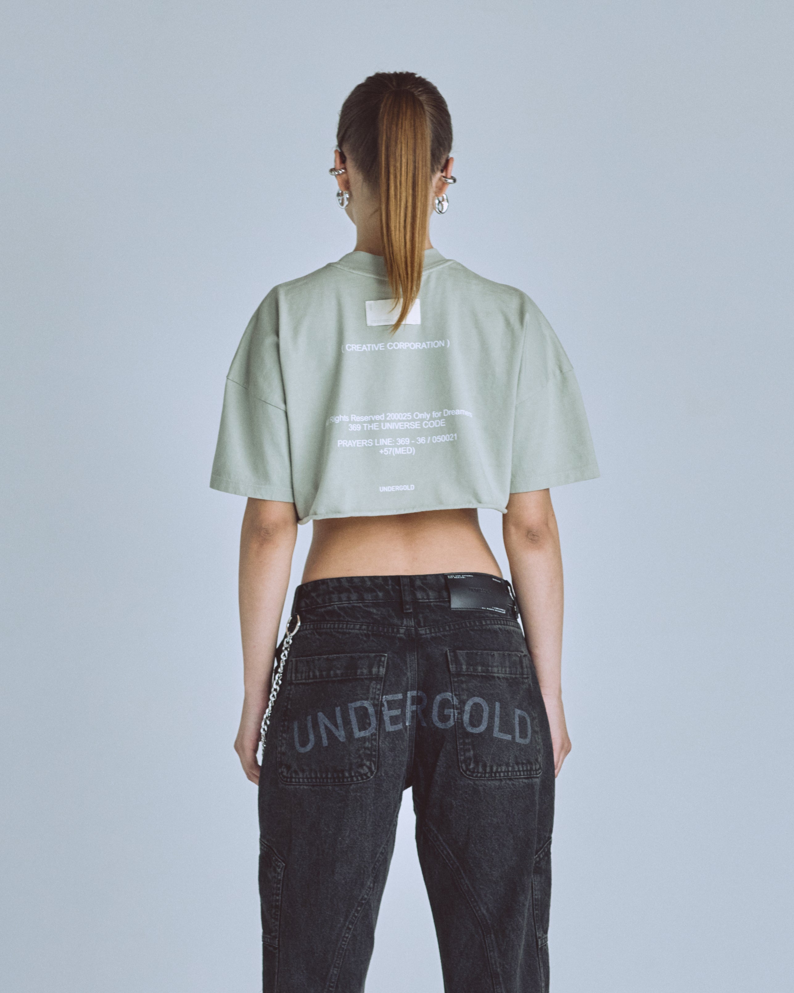 Golden Heritage Undrgld Crop Top Light Gray