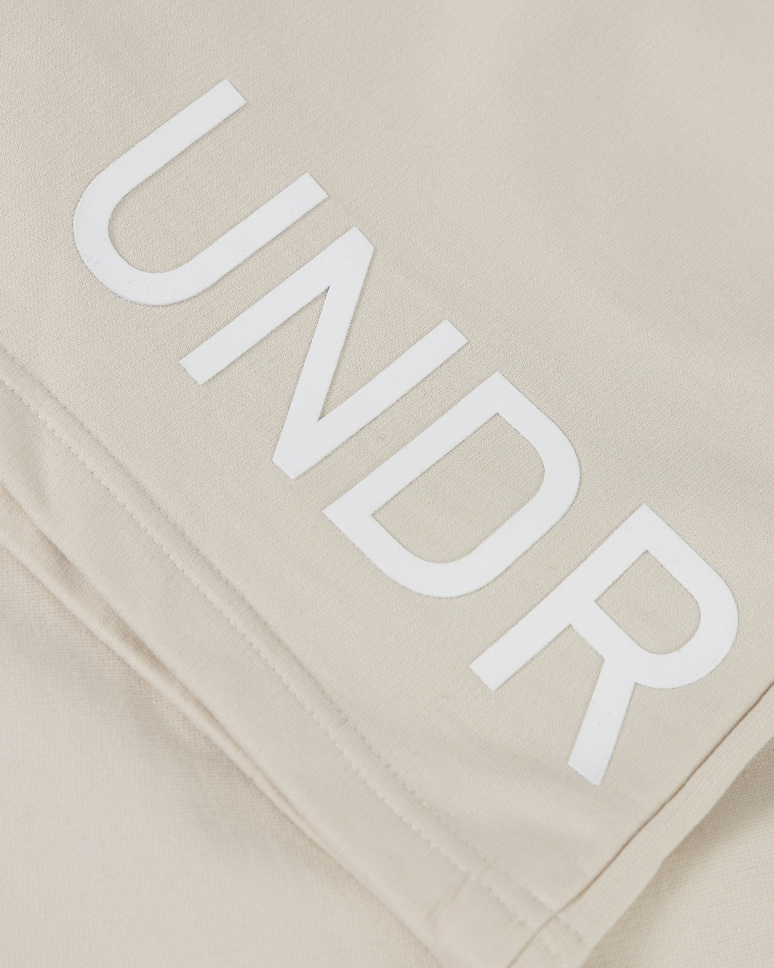 Line Basic Biased Shorts Cream