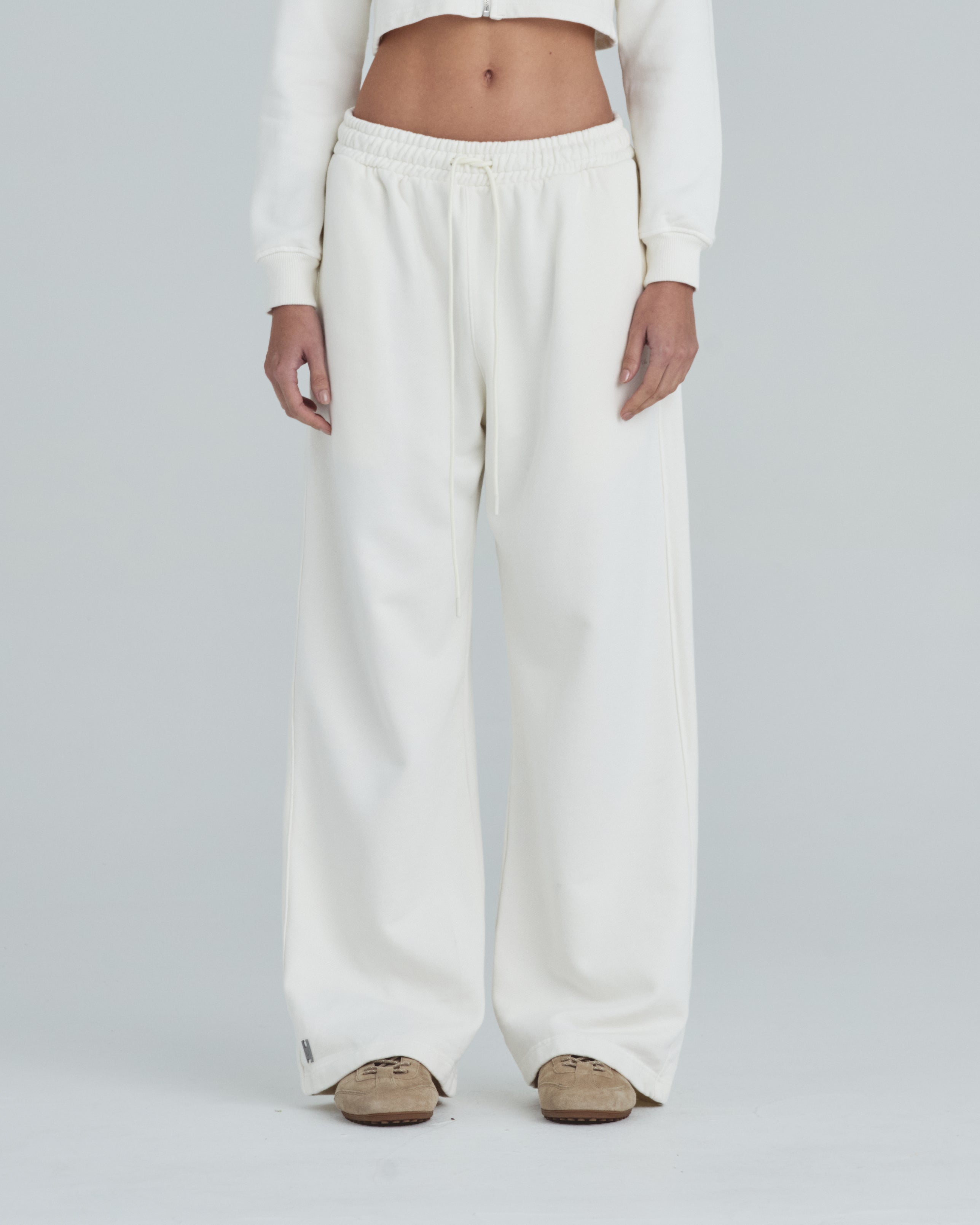 Line Basic StraightPants White
