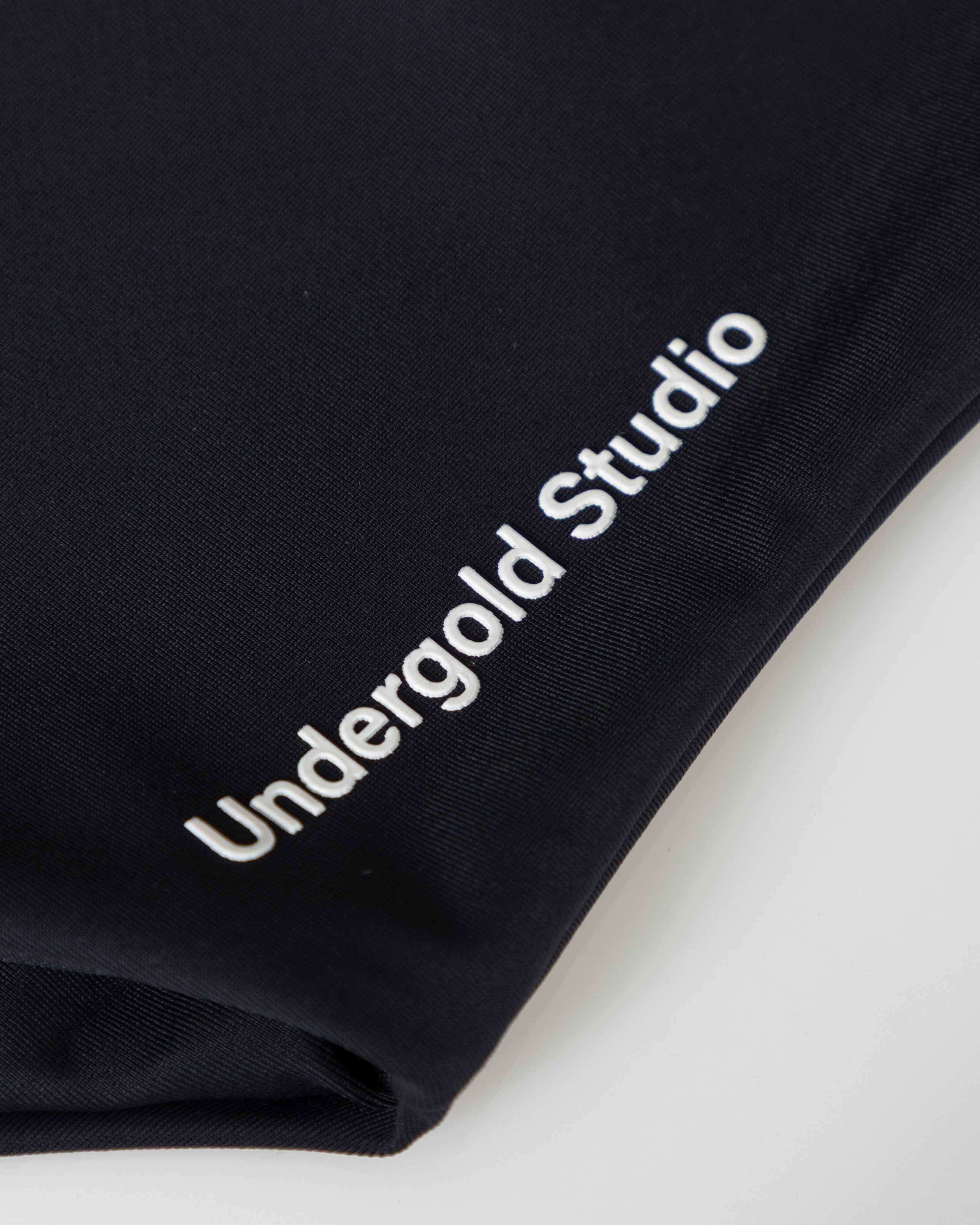 Line Basic V Neck Body Black