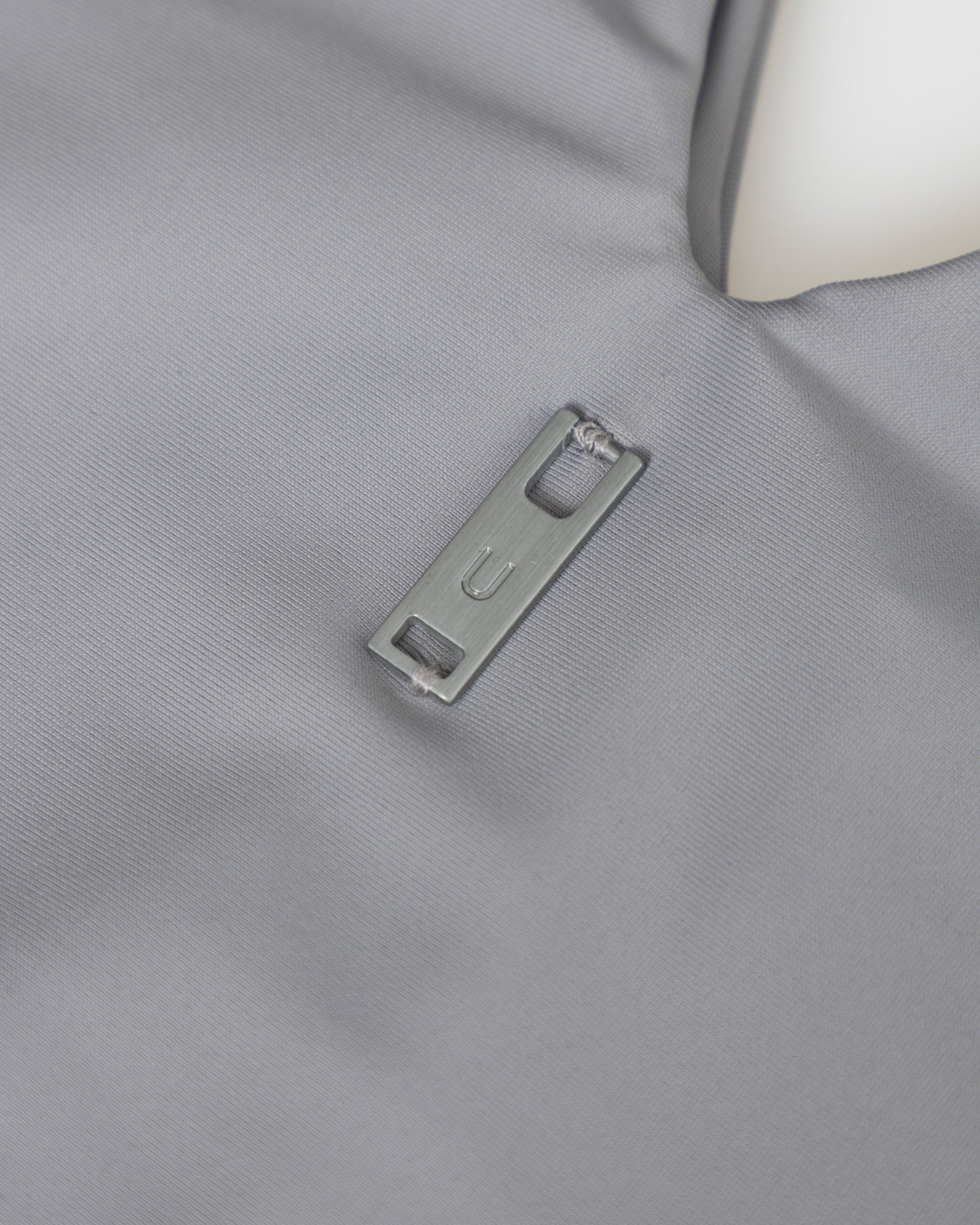 Line Basic V Neck Body Gray