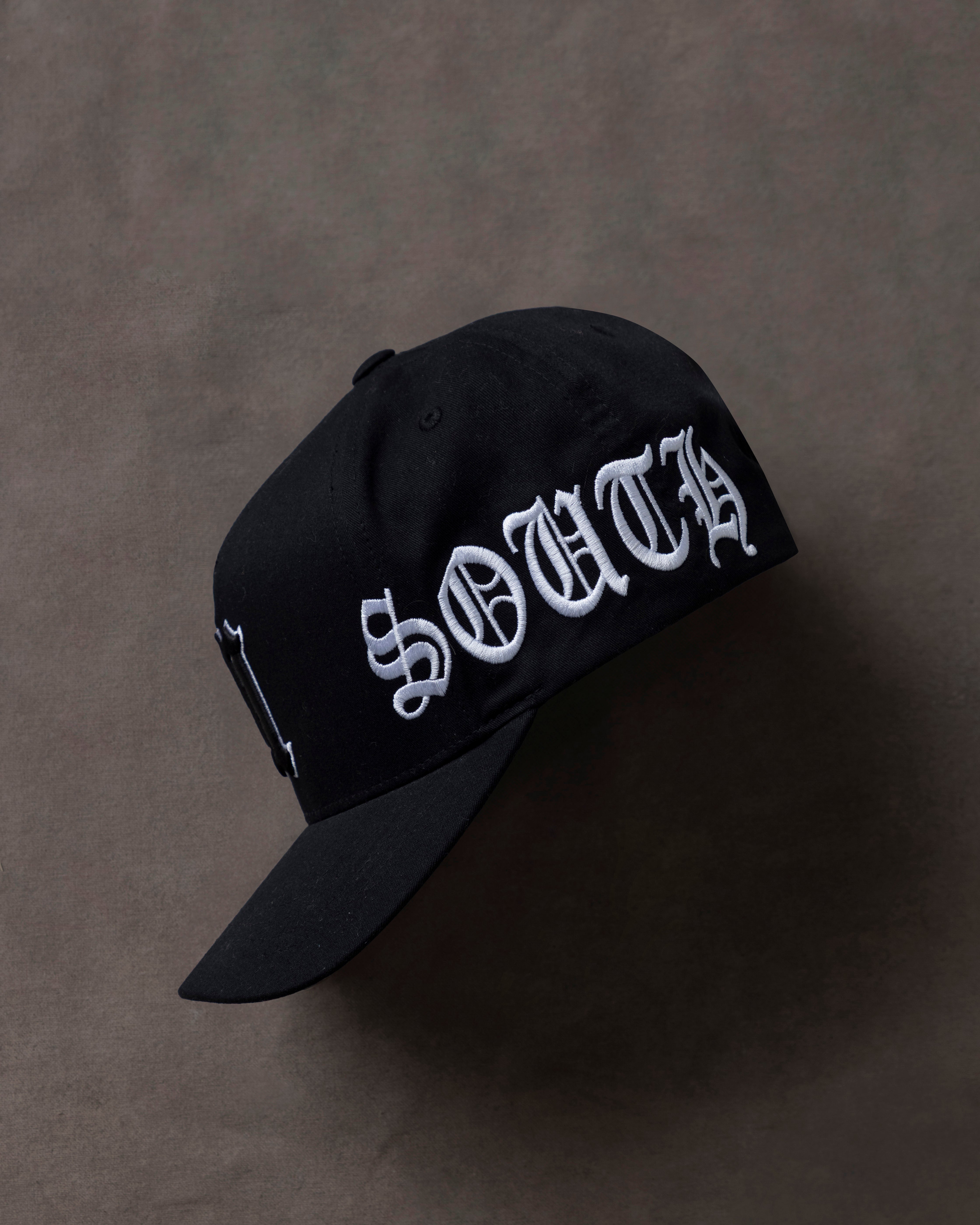 Line U SOUTH High Crown Cap Black