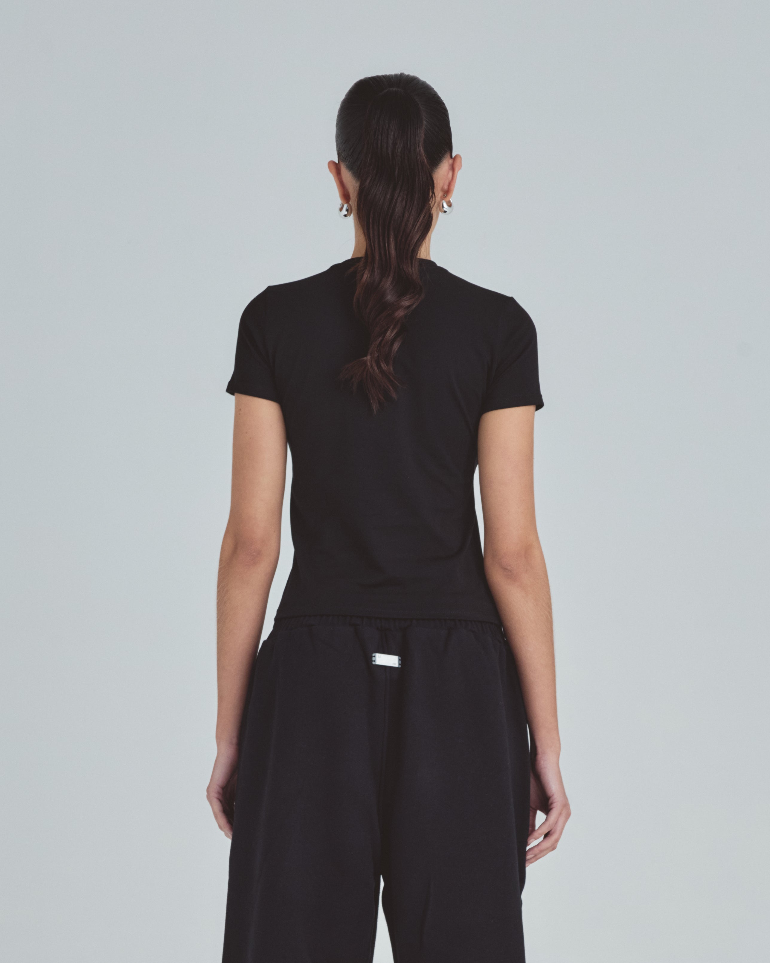 Line Undergold Studio Long Baby Tee Black