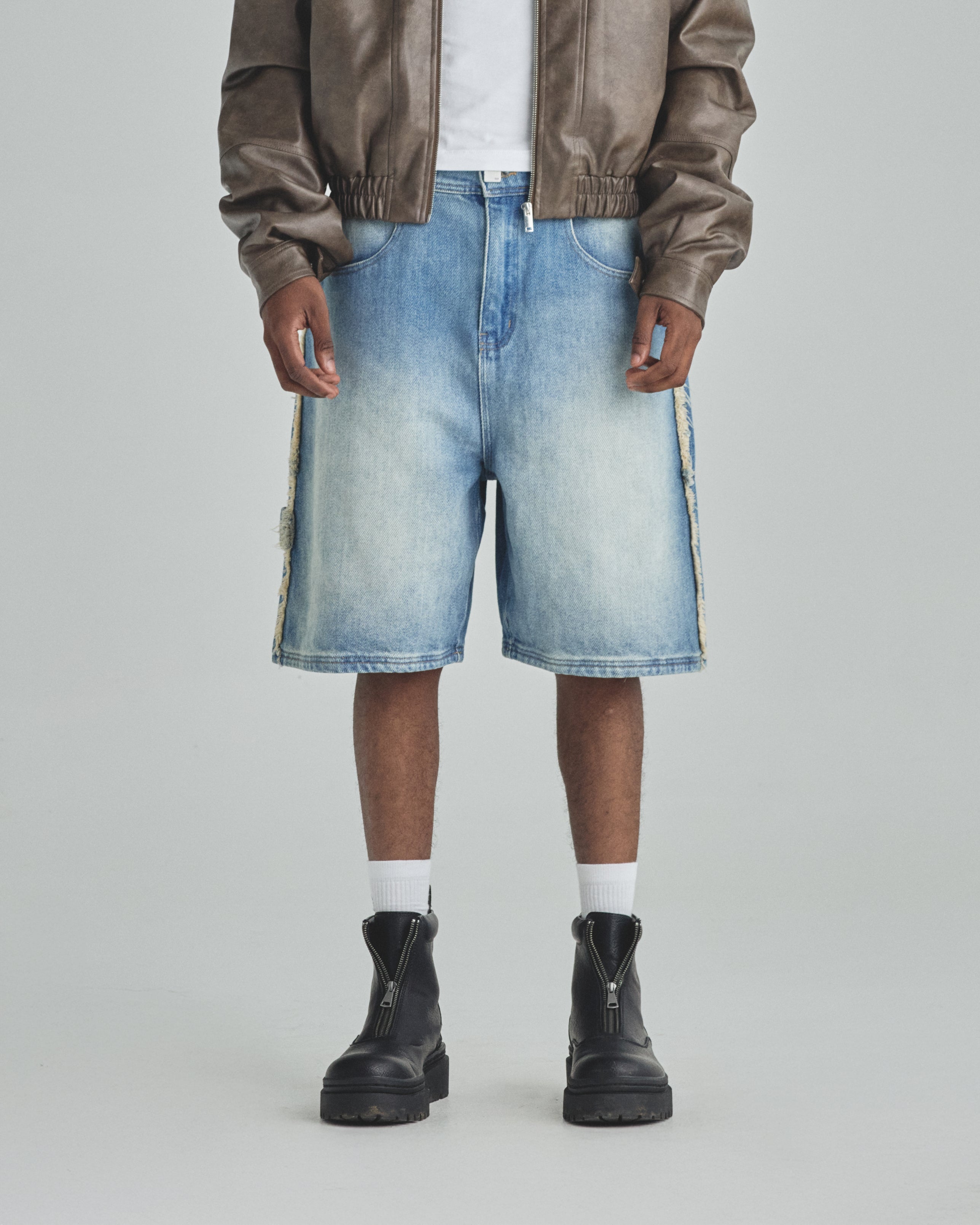 Spring Frayed Jorts Blue