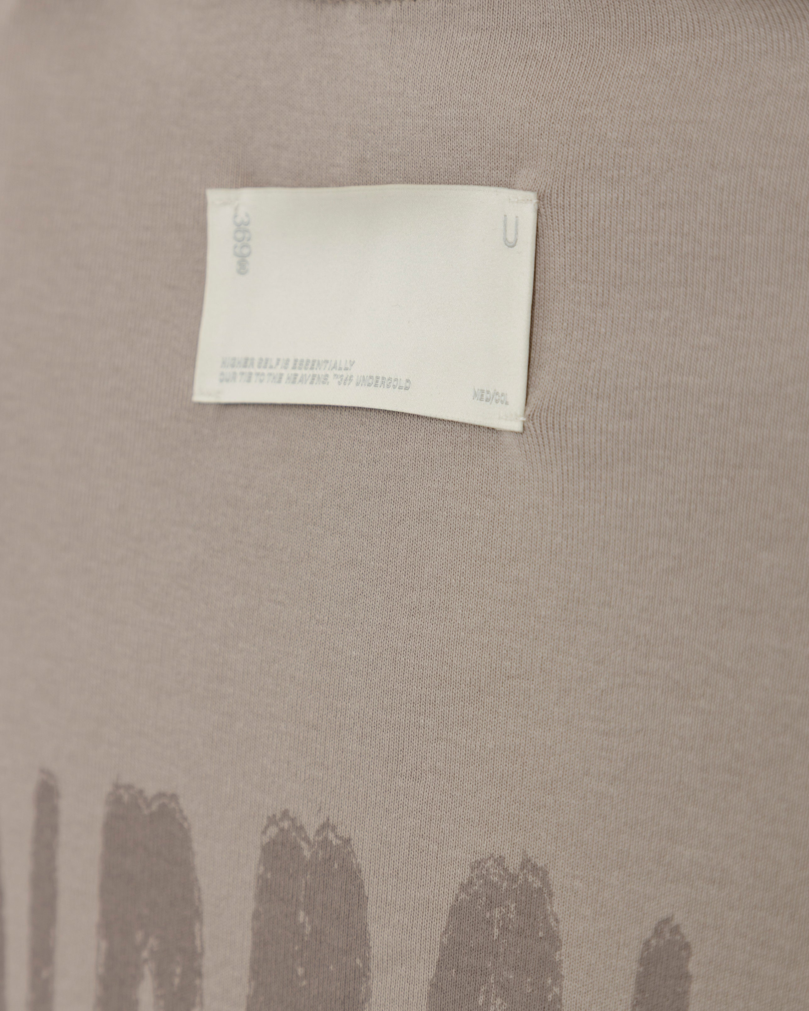 Spring UNDRGLD Boxy Fit Tshirt Cream