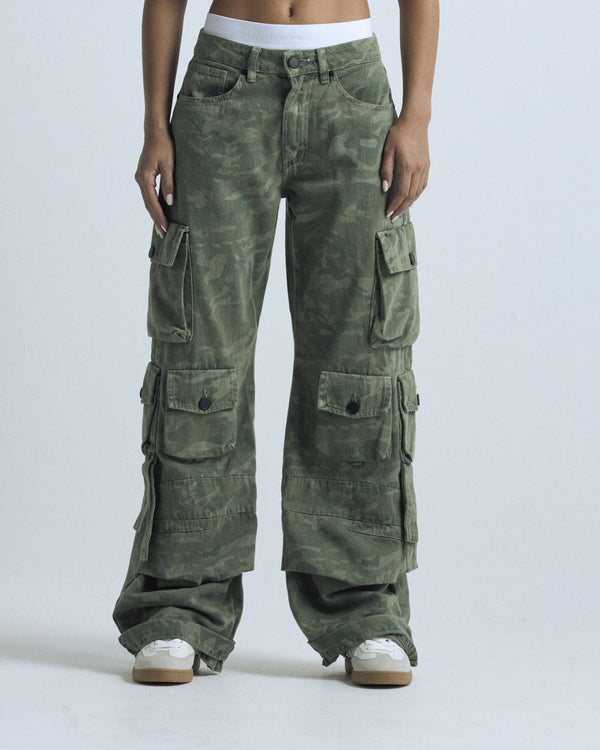 W Basics MultiPocket Cargo Jean Green Camo