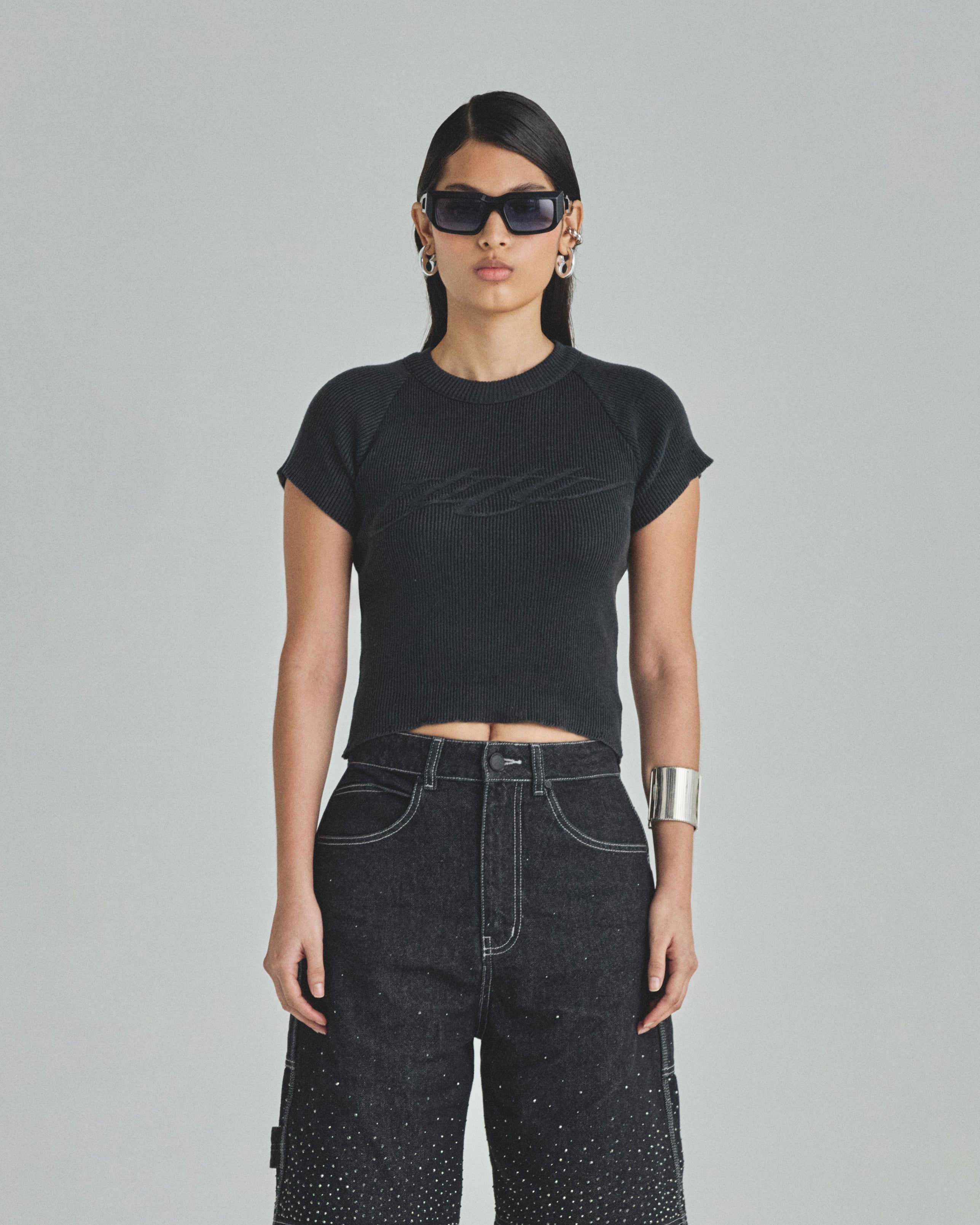 W Spring Unity Destroyed Knitted Baby Tee Vintage Black